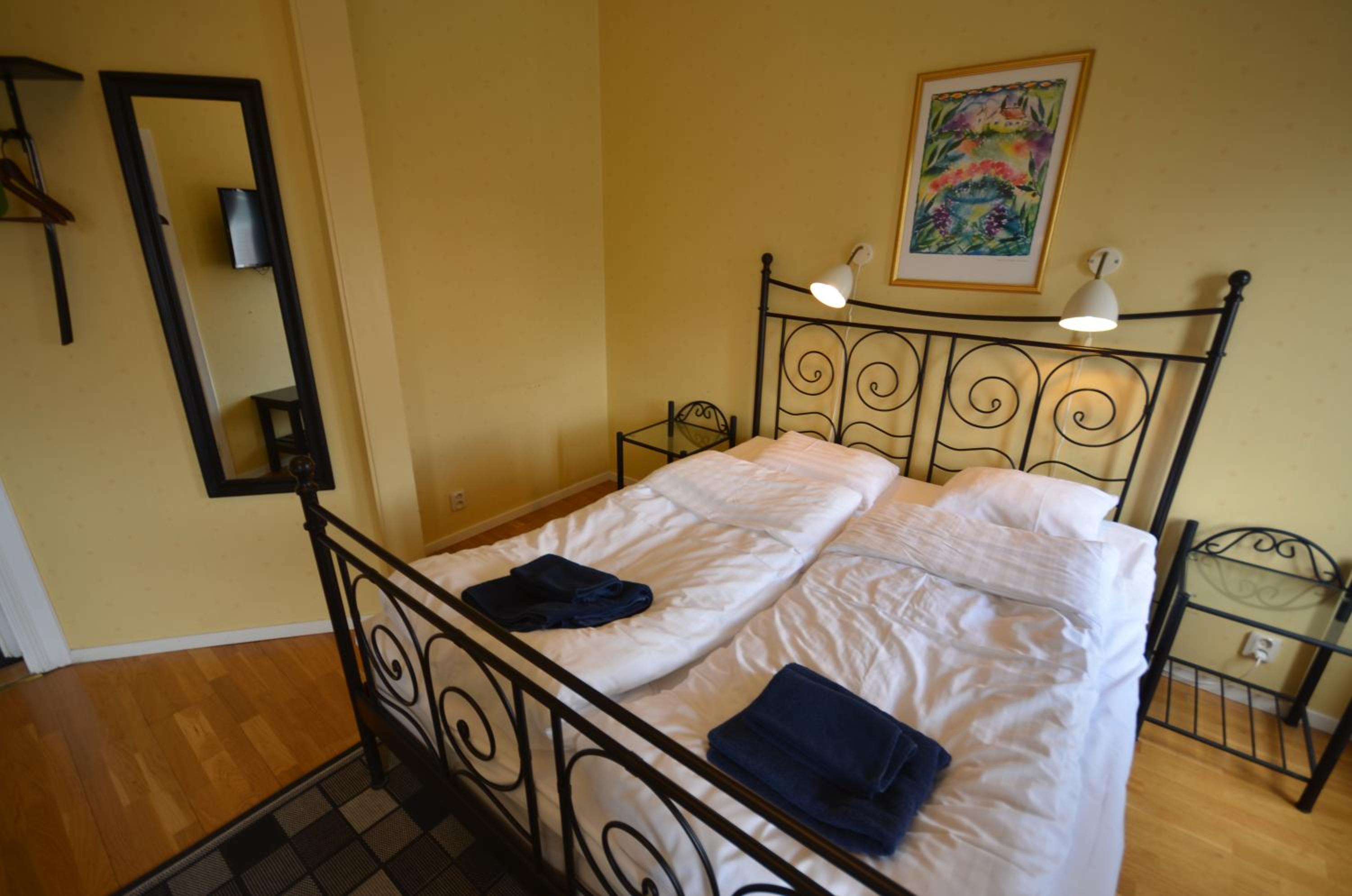 Standard Double Room - Photo 3