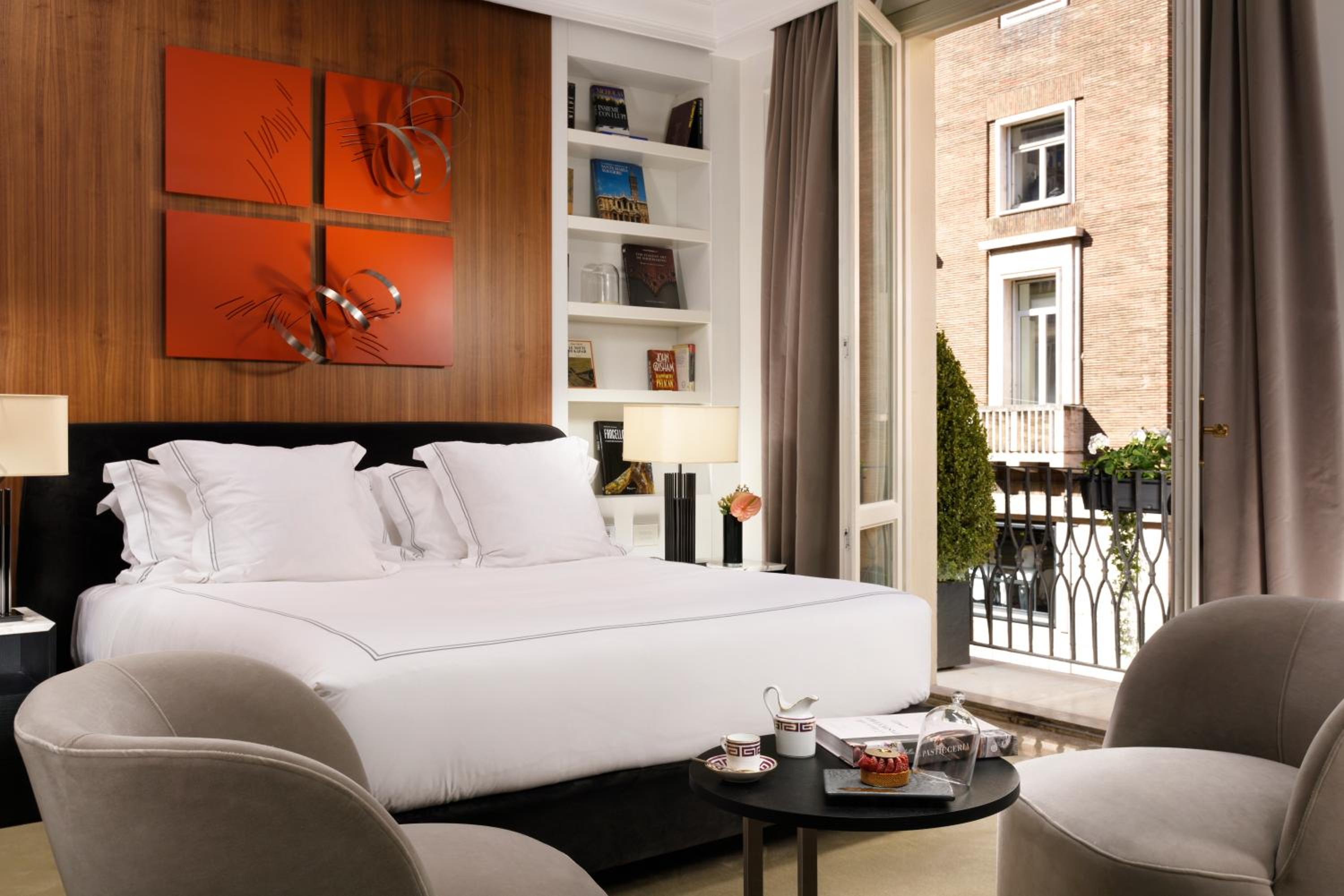 Suite with Balcony (Non Smoking)
