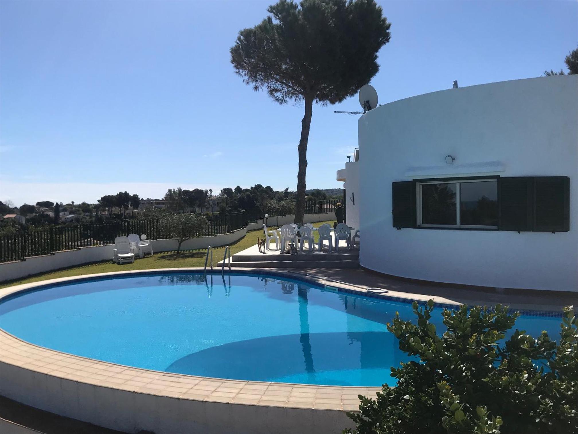 Villa with Private Pool photo 2