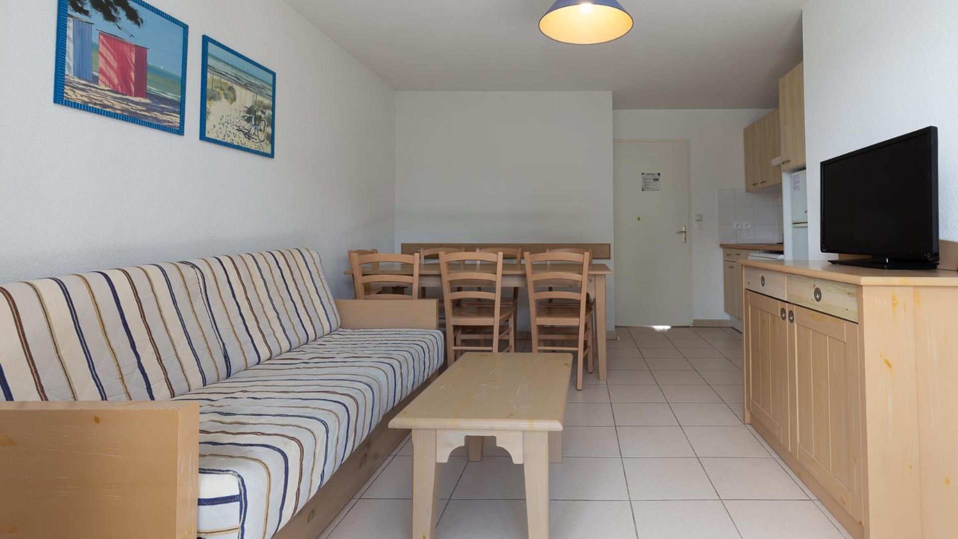 Two-Bedroom Apartment (6 People) - Photo 1
