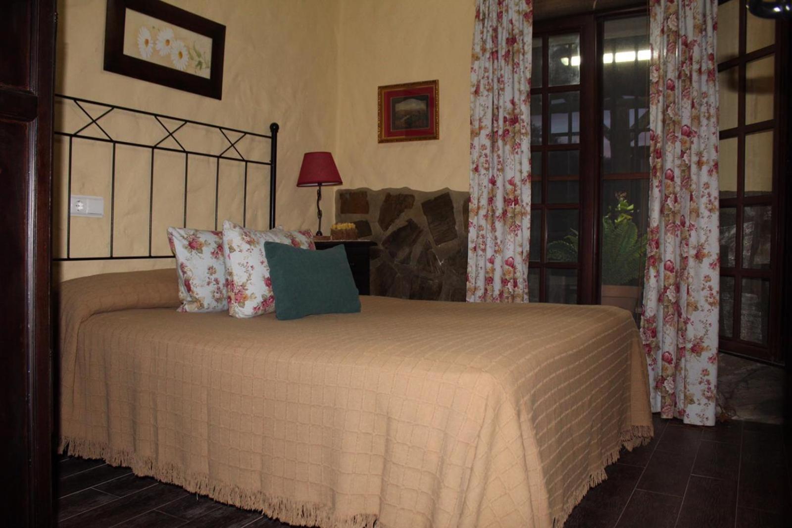 Four-Bedroom House photo 2