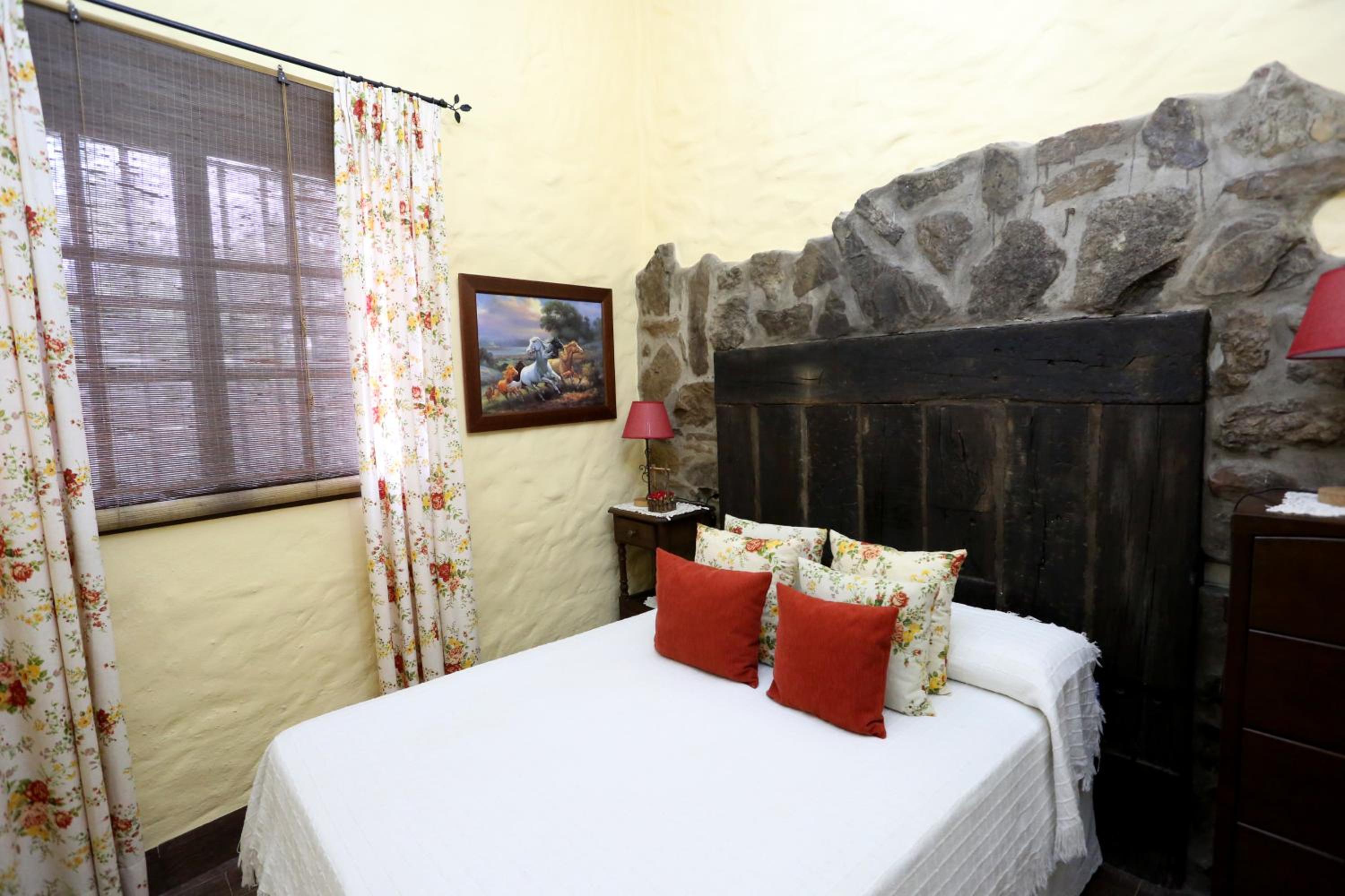 Casa de cuatro habitaciones