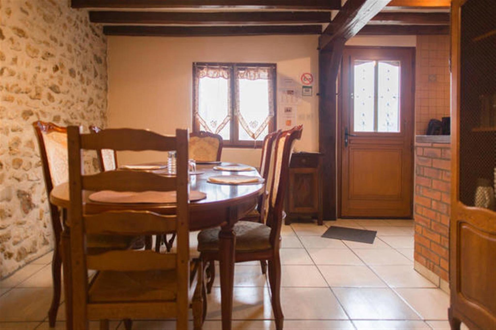 Three-Bedroom House photo 3