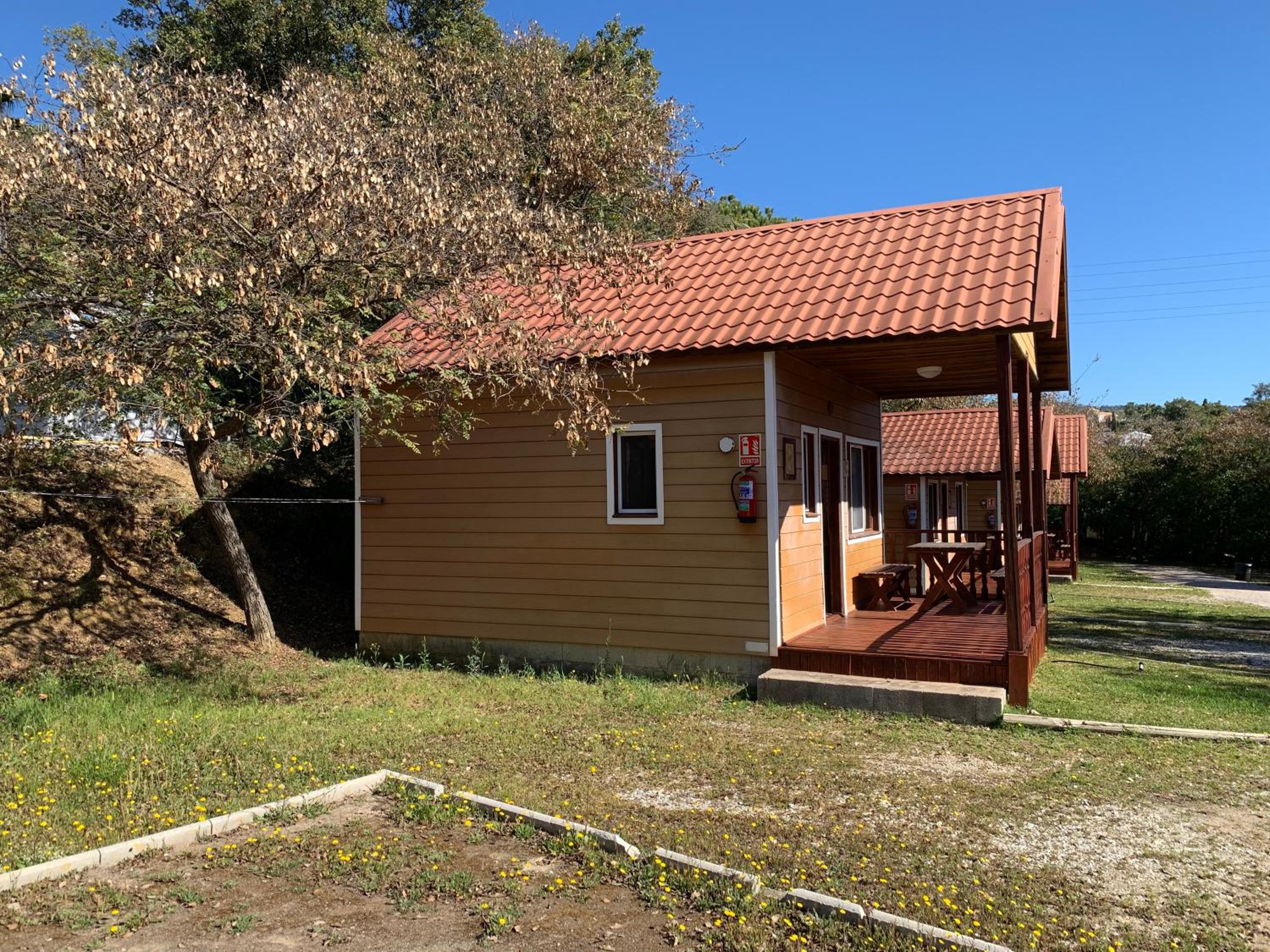 Bungalow de Dos Habitaciones (4 Adultos)