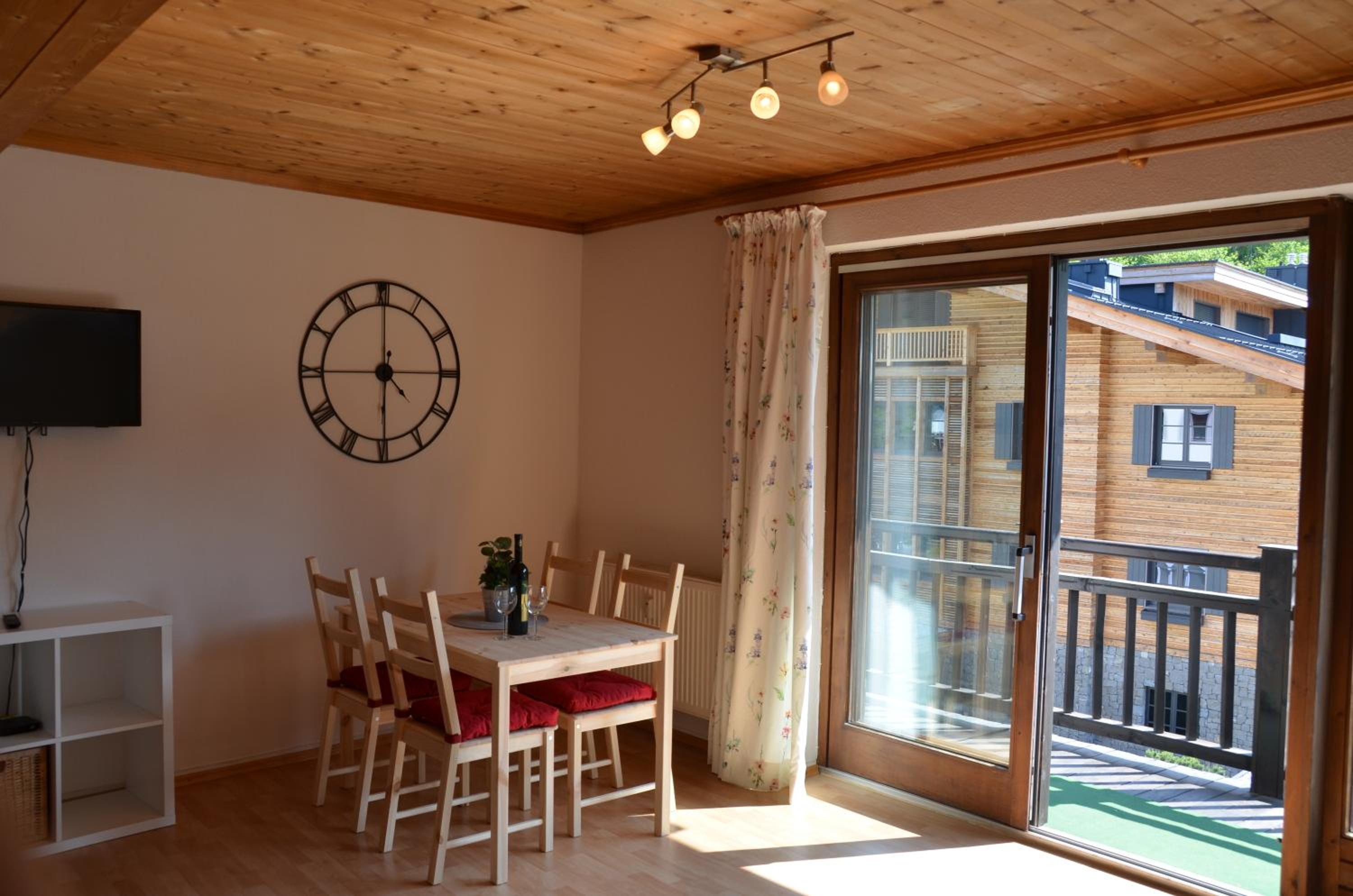 Apartment with Balcony photo 2
