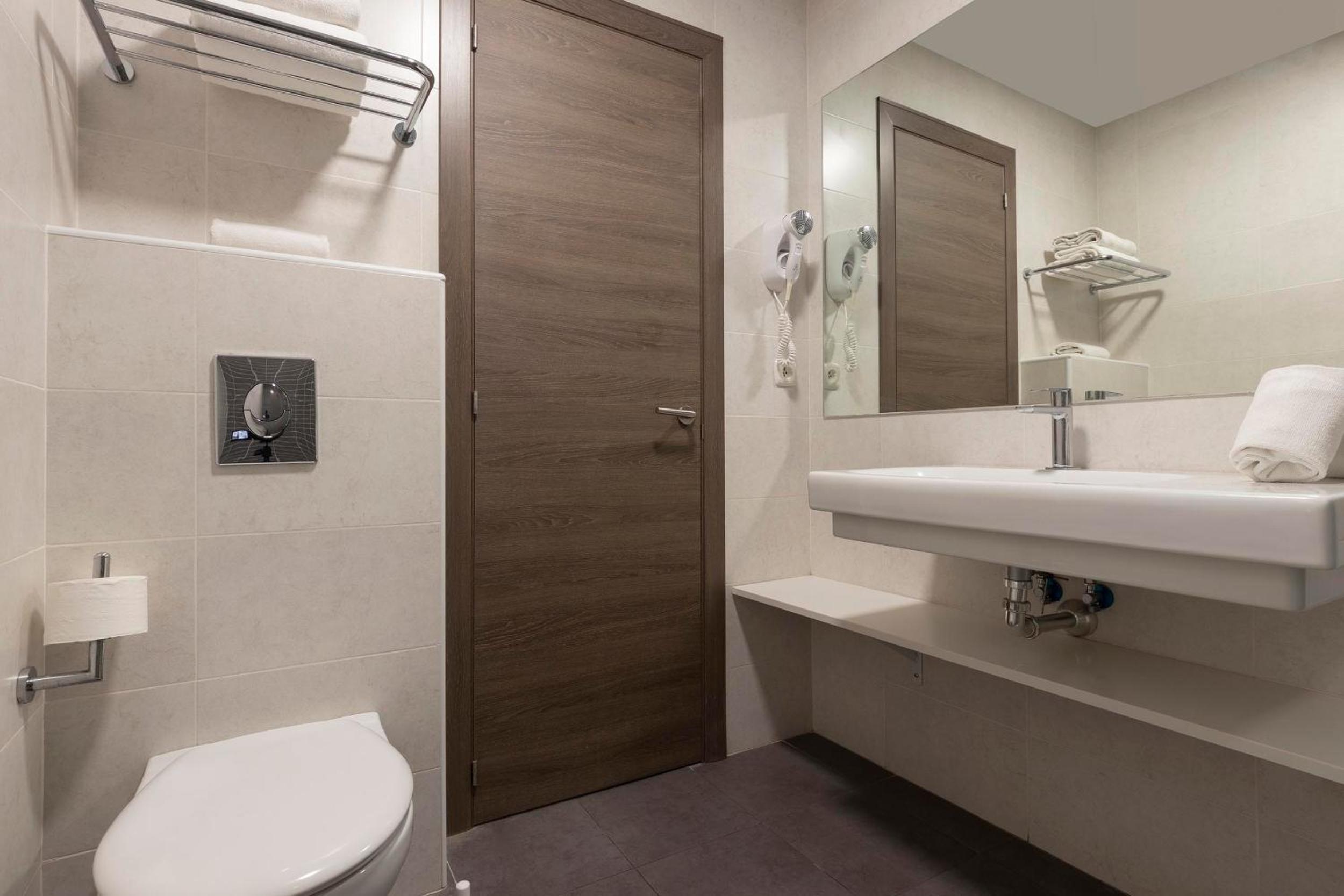 Standard Room with Side Sea View photo 2