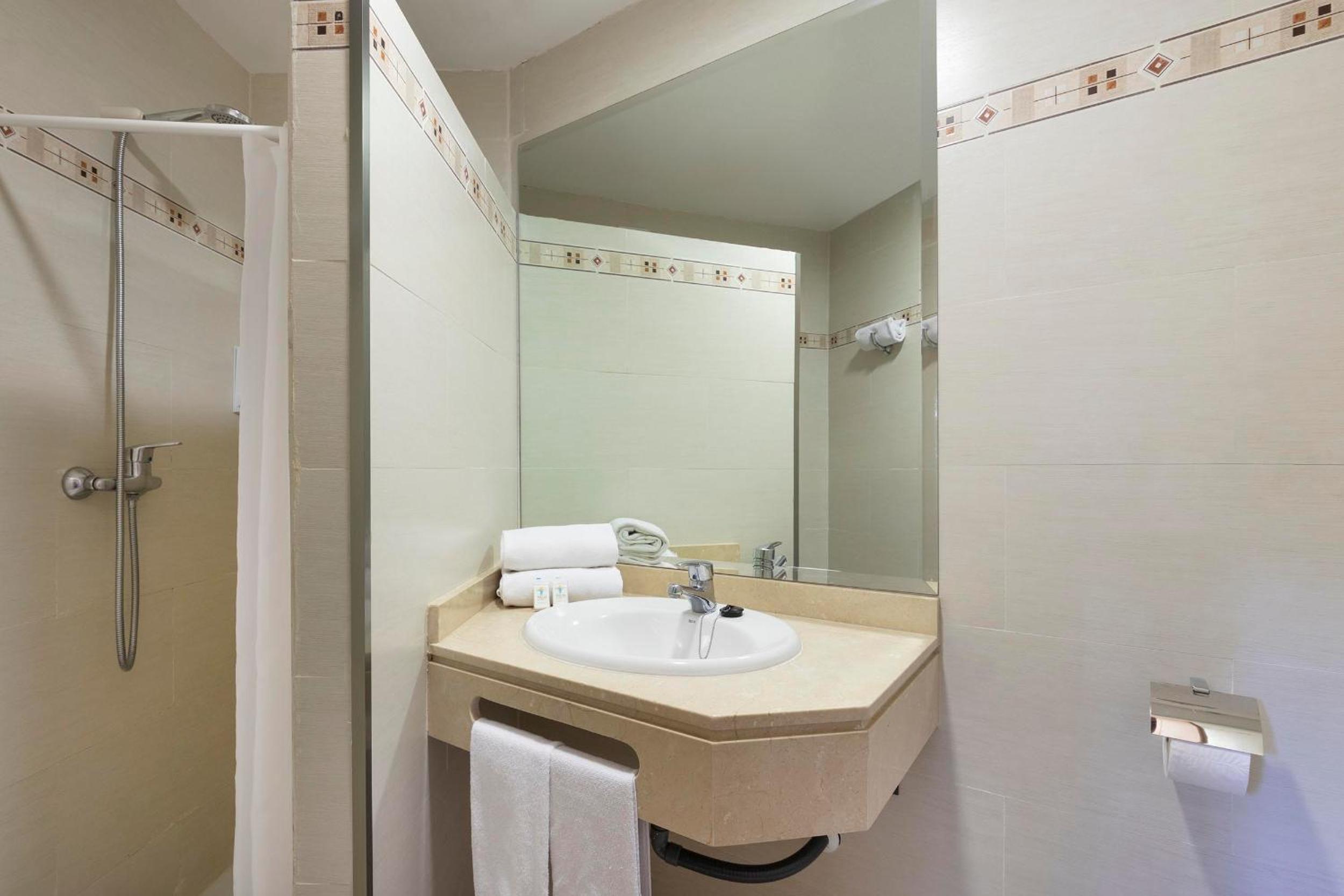 Single Room photo 3