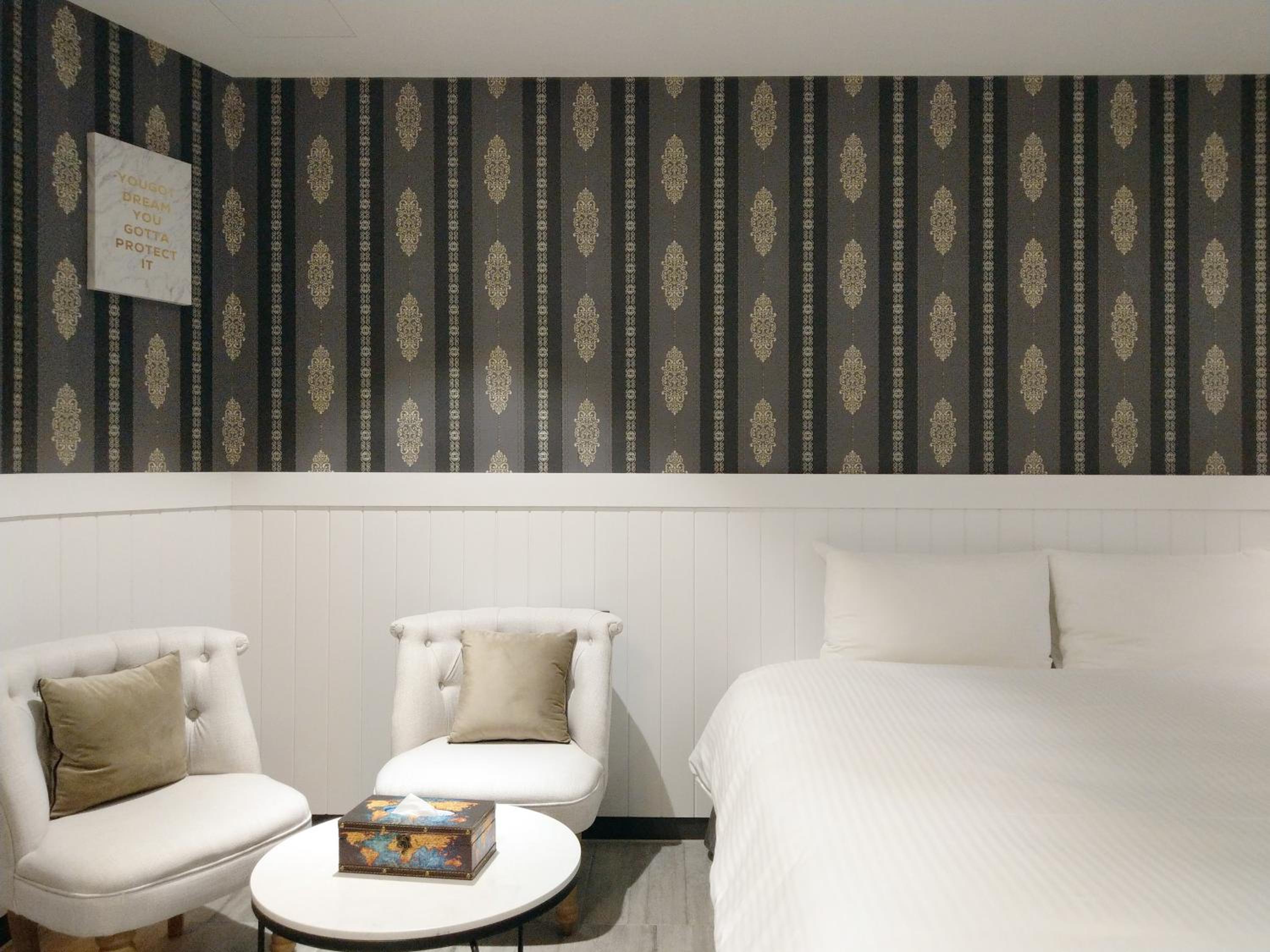Deluxe Triple Room with Bathtub