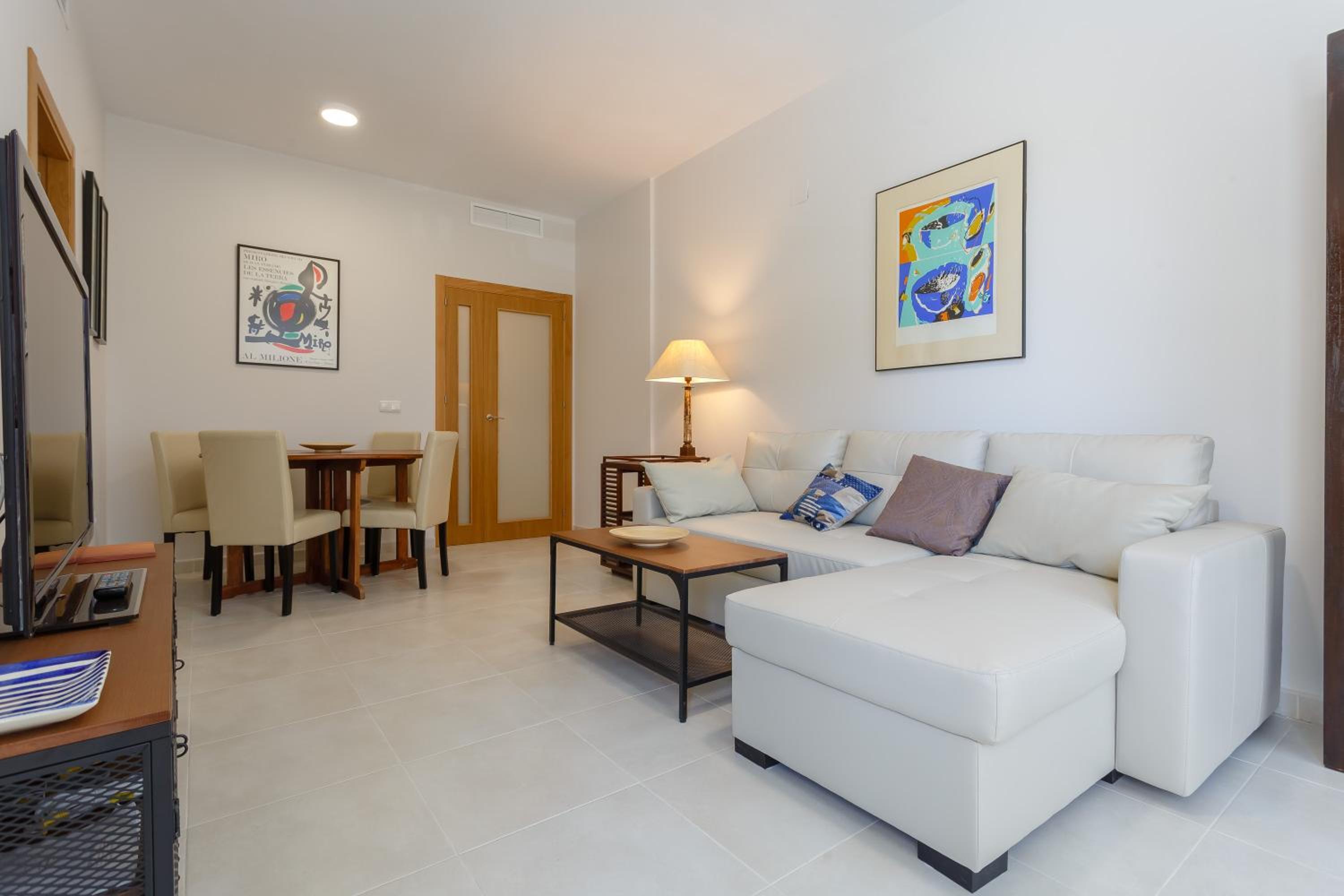 Apartamento con Balcón