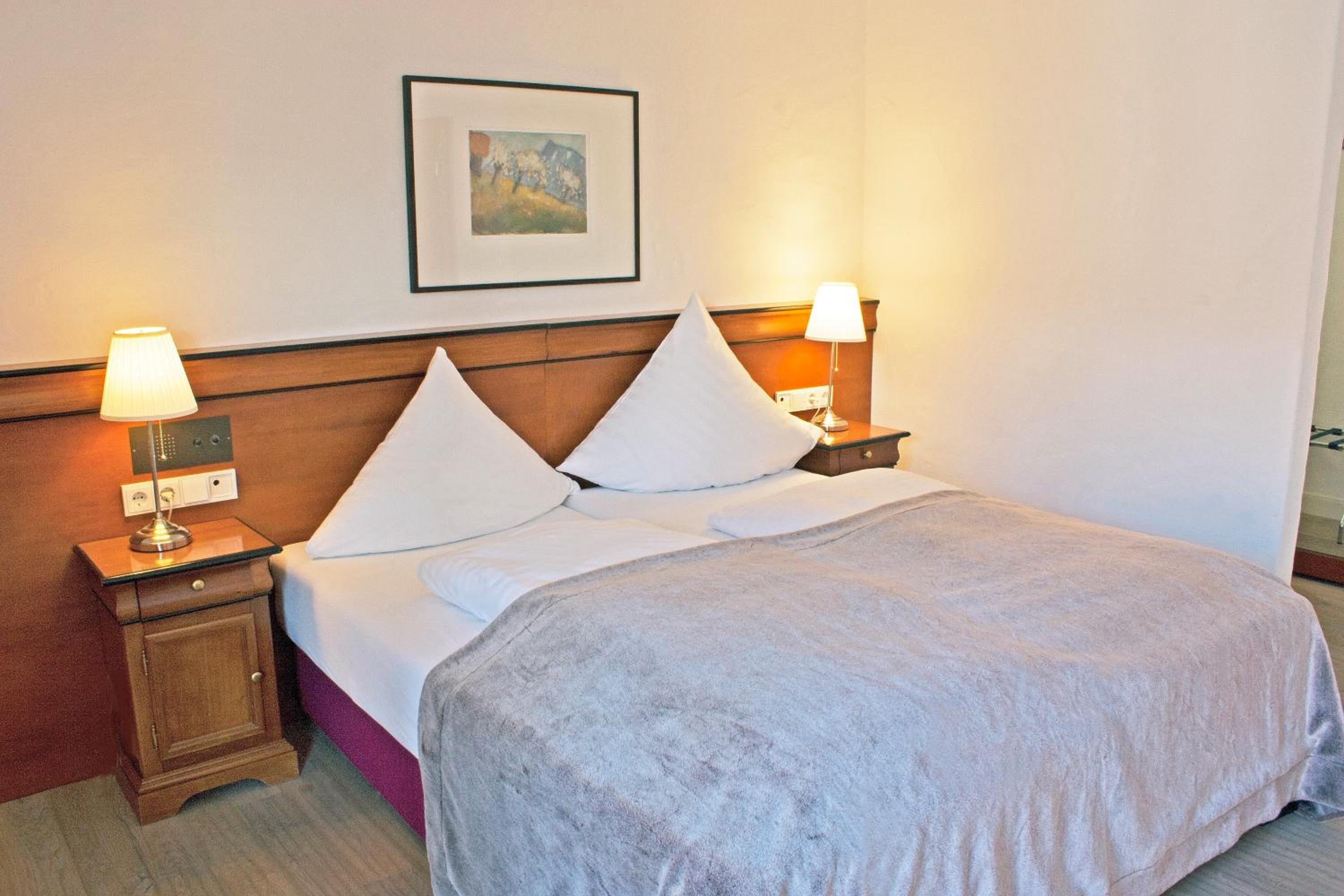 Superior Suite - Photo 13