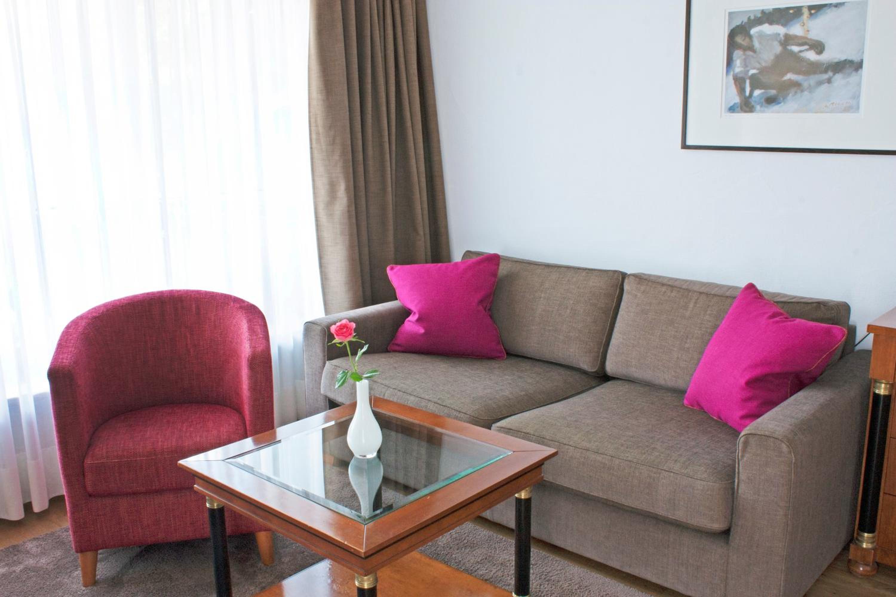 Superior Suite - Photo 6