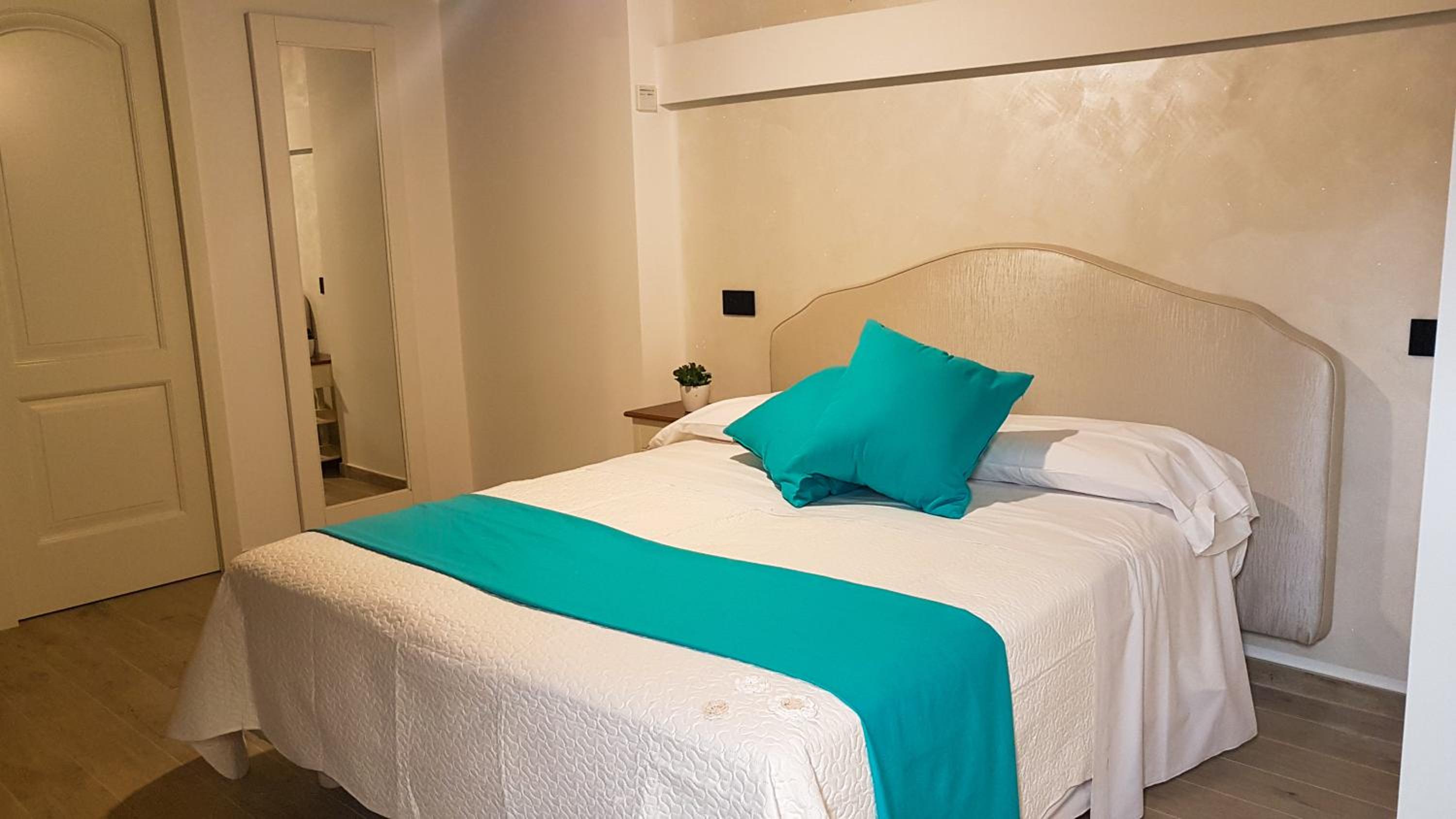 Triple Room with Mountain View