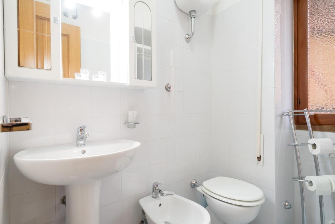 Studio Apartment photo 3