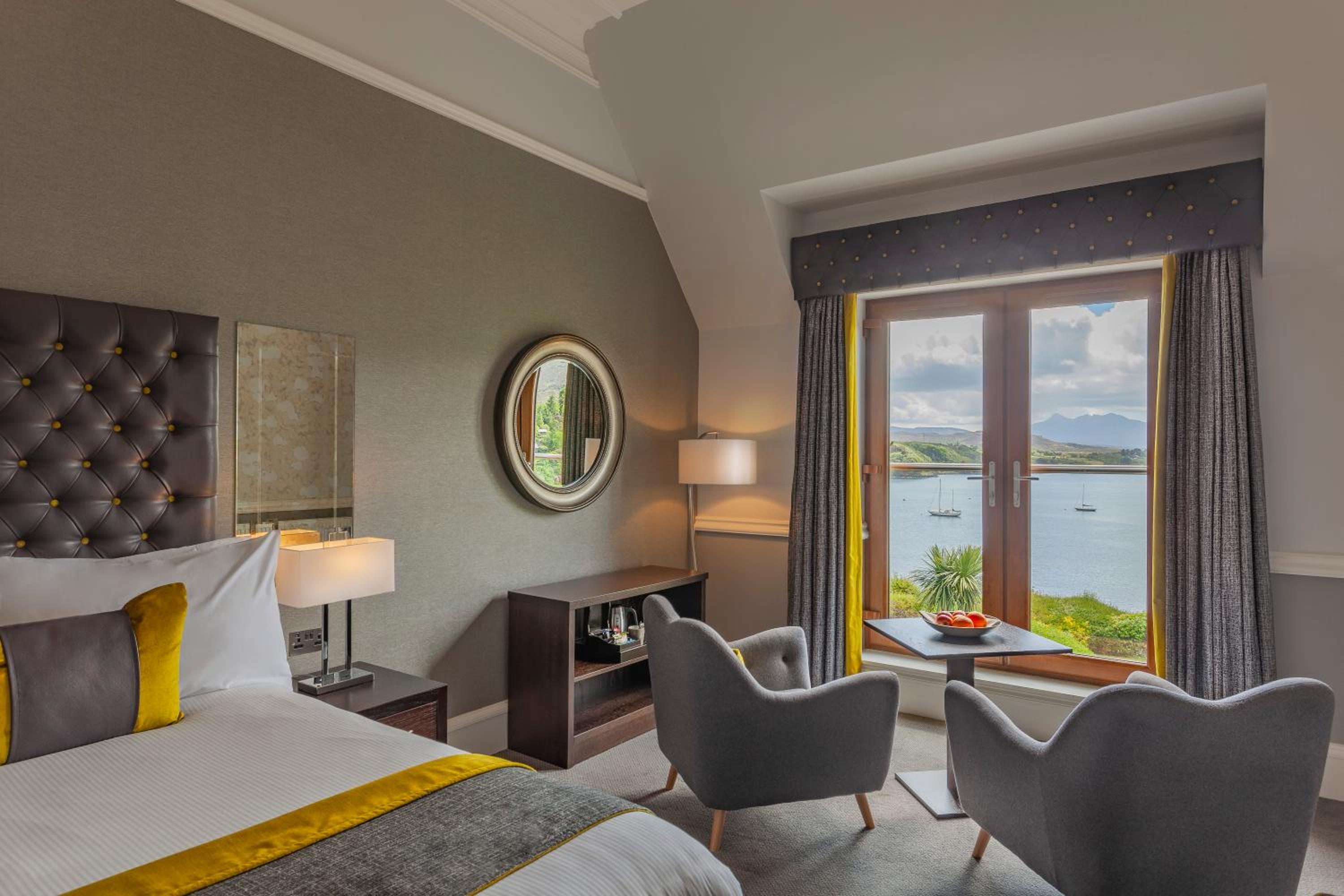 Premier Deluxe with SeaView photo 2