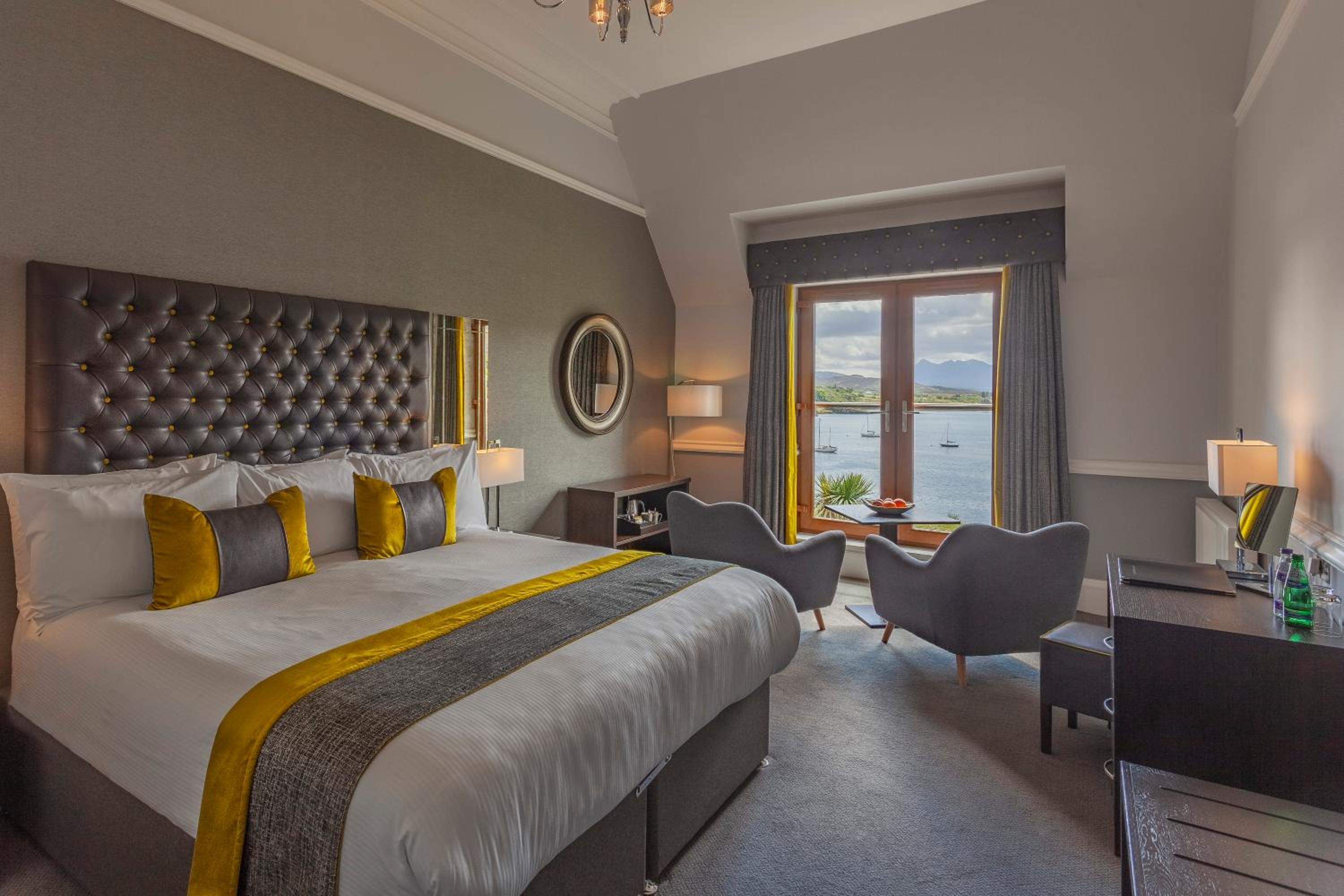 Premier Deluxe with SeaView photo 3