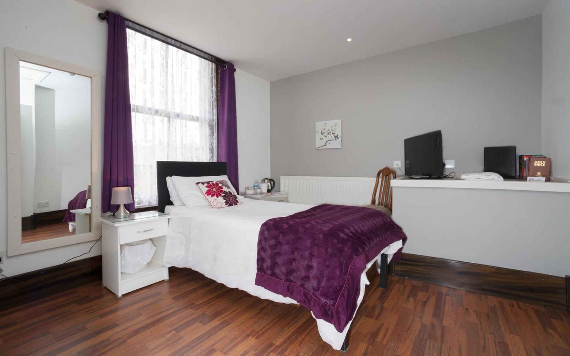 Standard Single Room with Shower