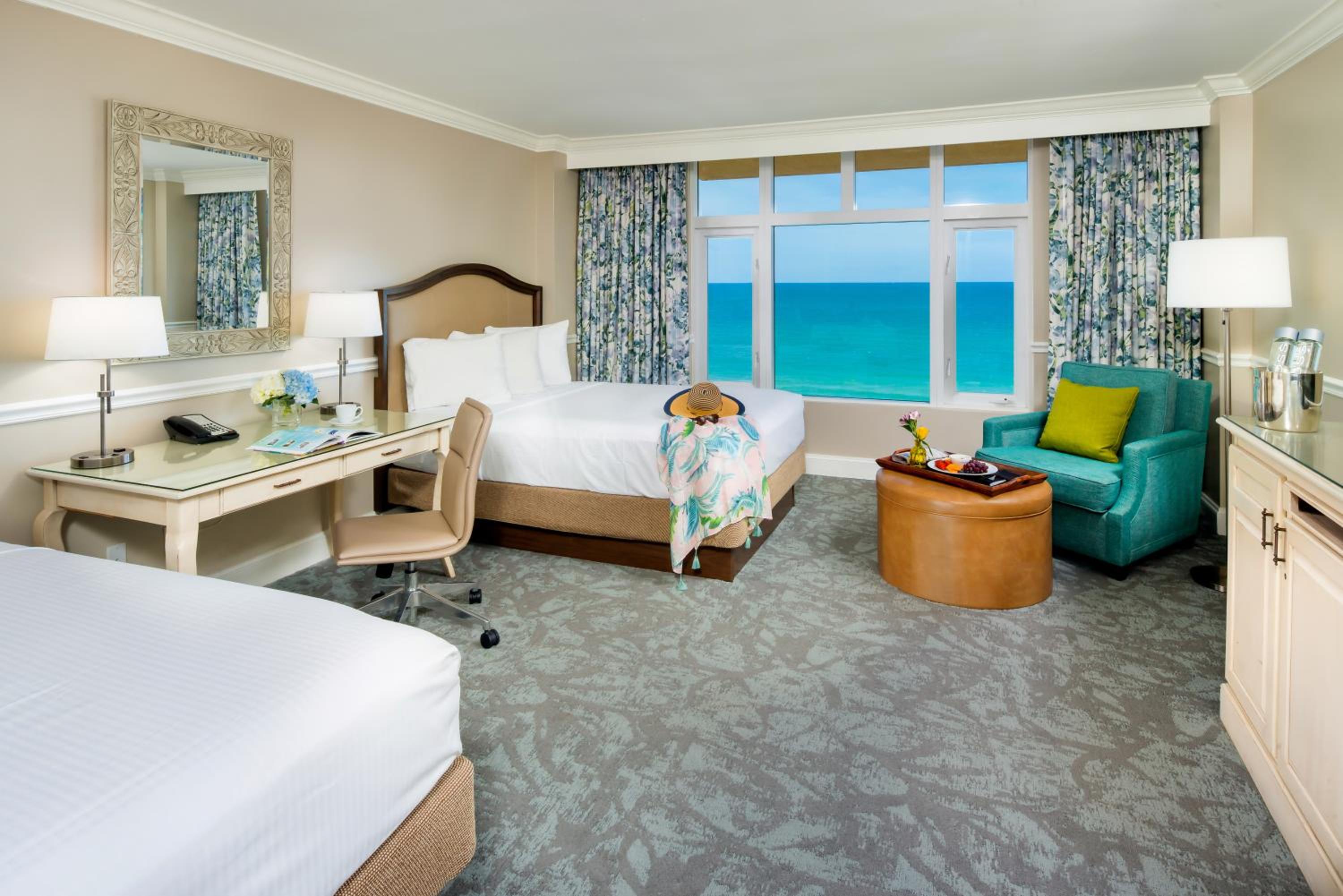 Queen Room with Sea View