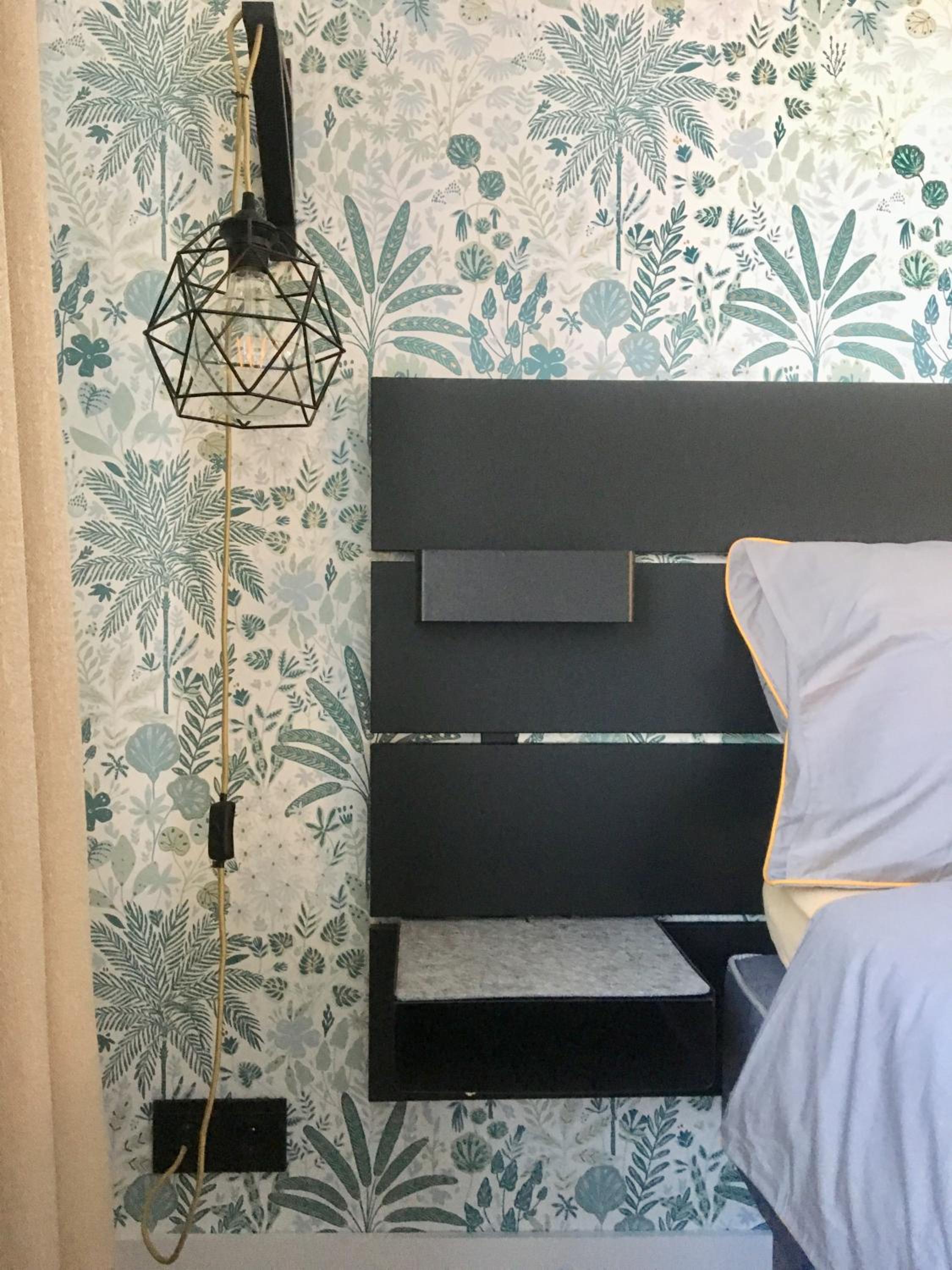 One-Bedroom Apartment - Photo 11