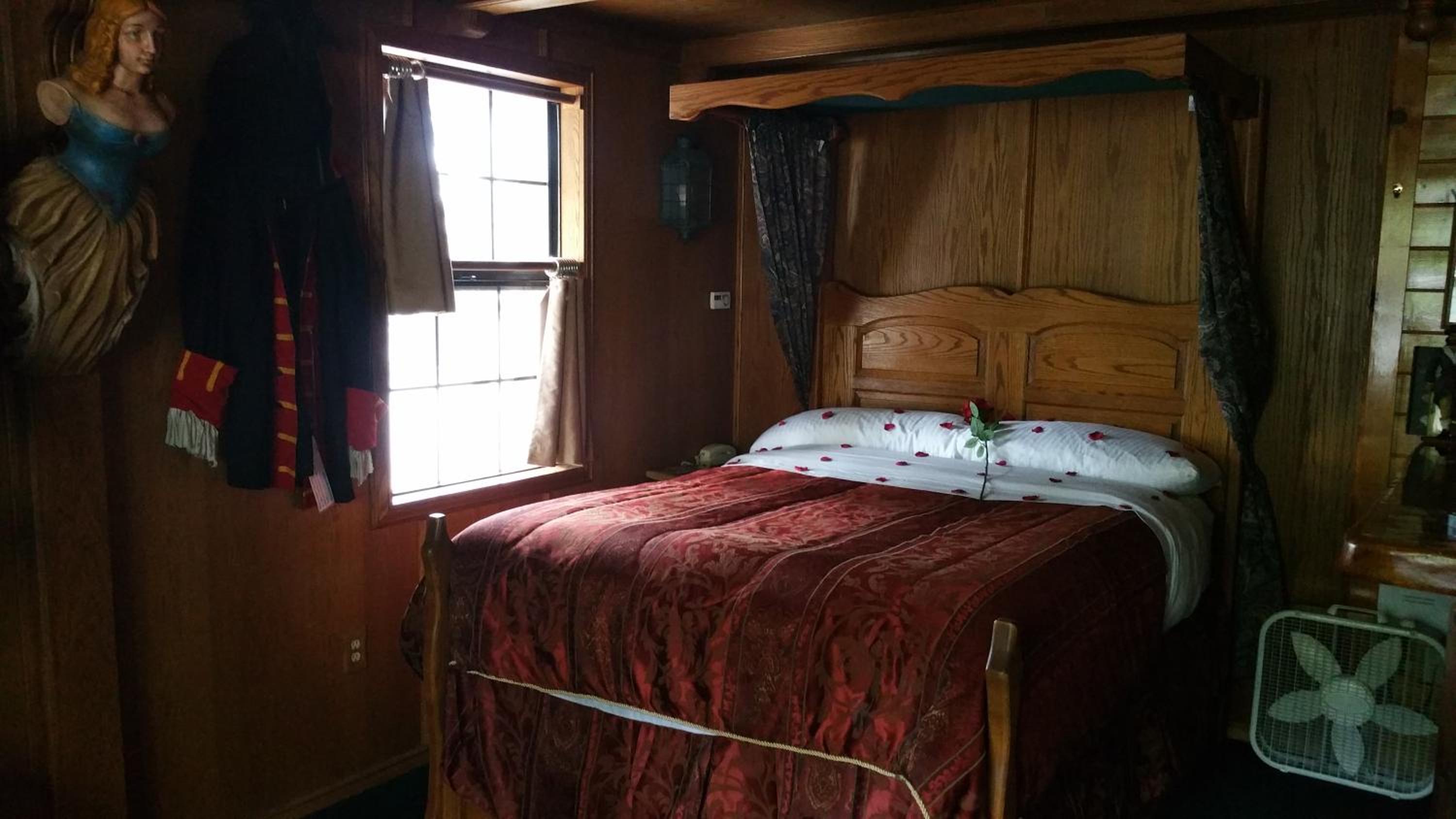 Captains Quarters photo 1