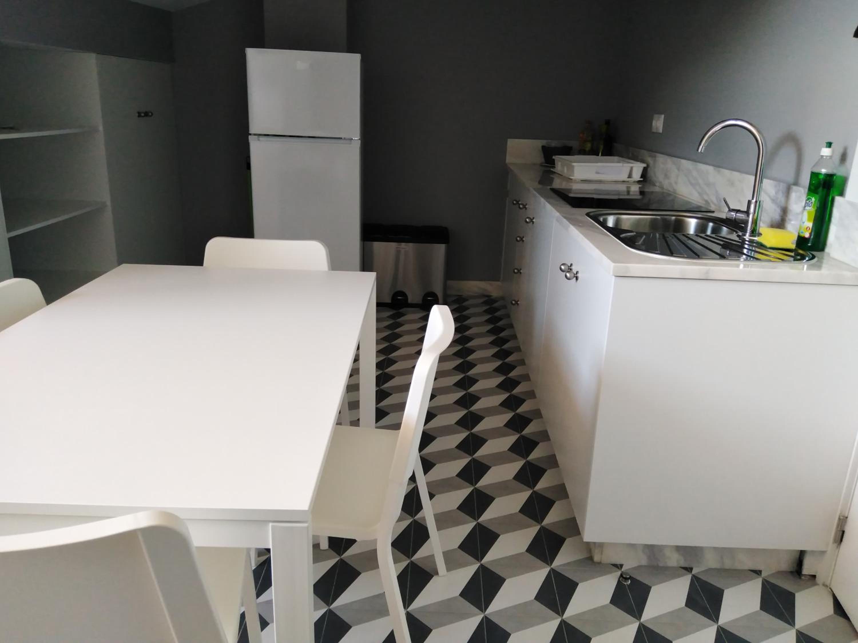 Double Room - Photo 9