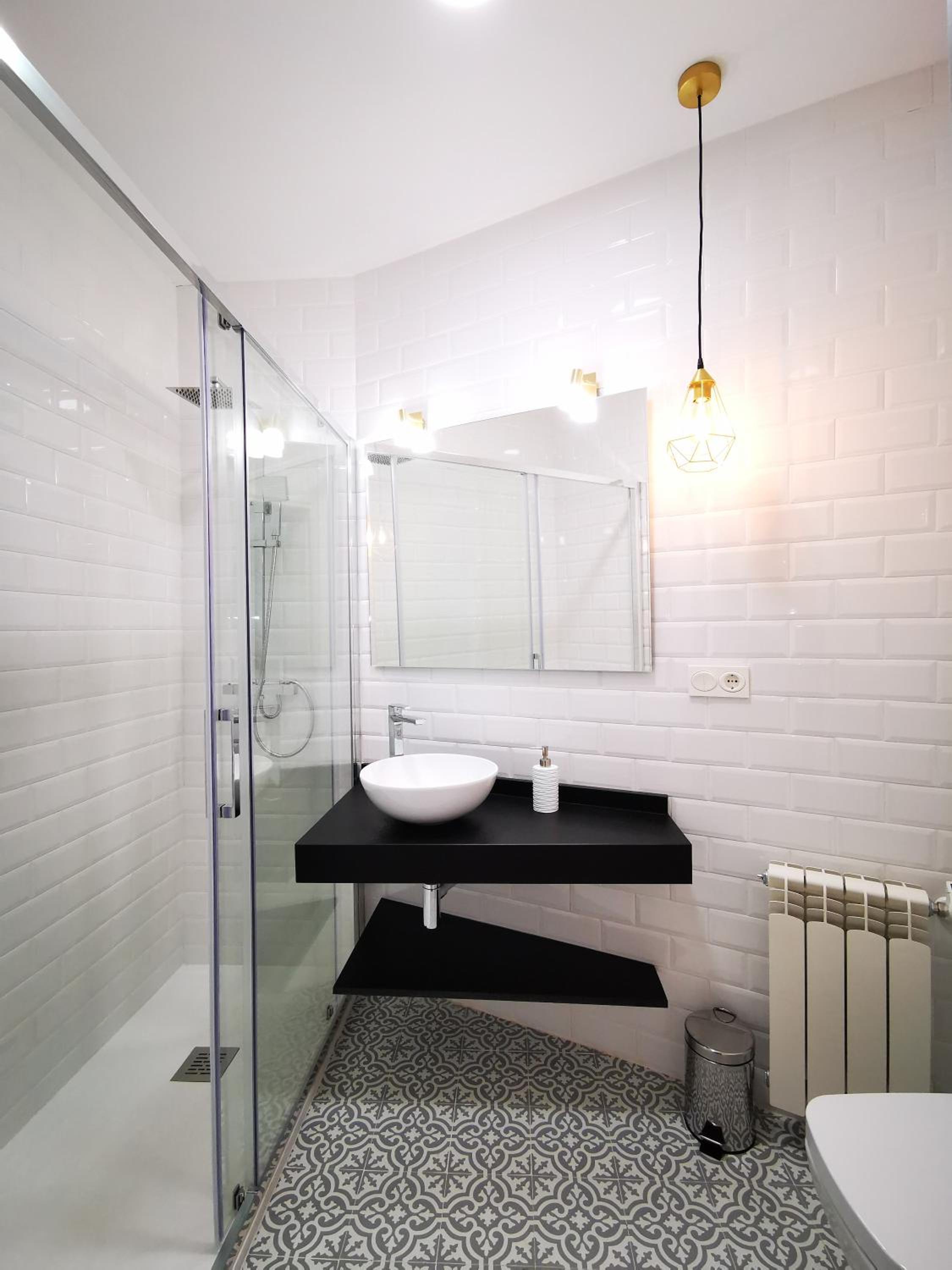 Executive Suite - Photo 7