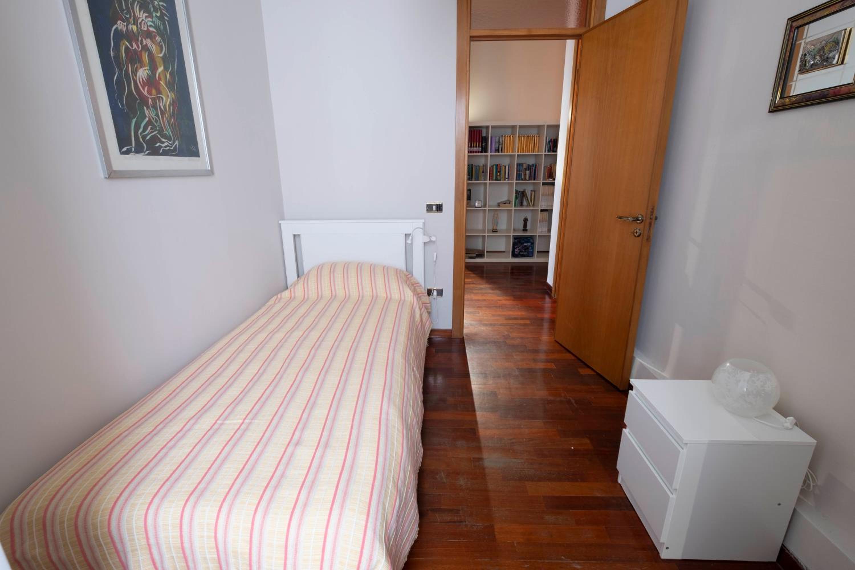 Standard Single Room with Shared Bathroom