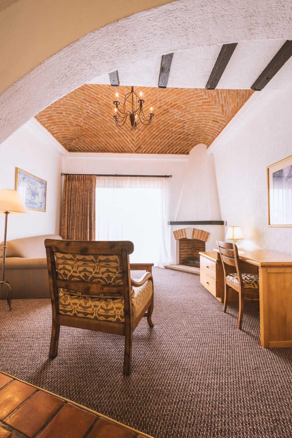 Suite with Two Double Beds - Photo 6