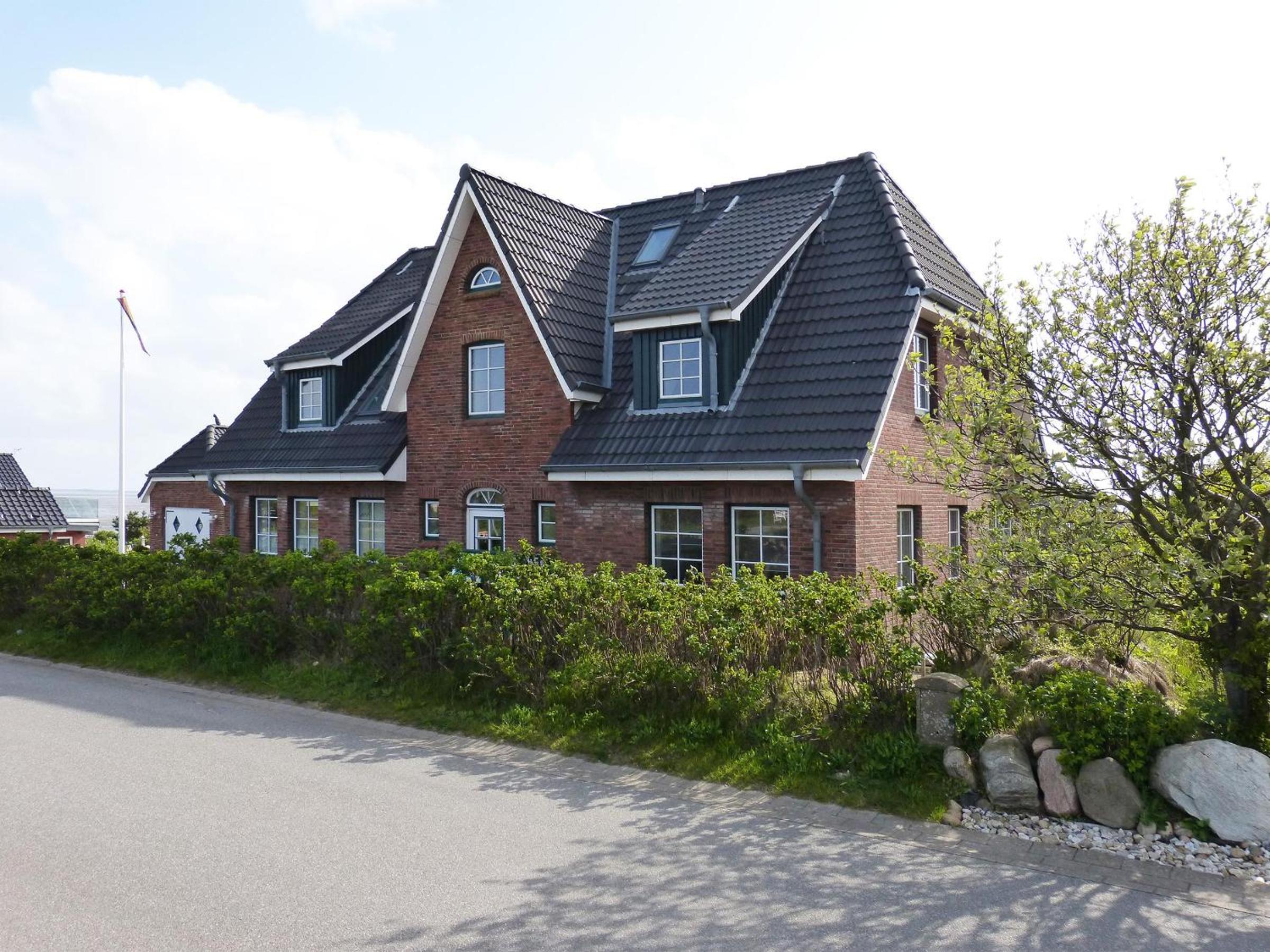 Apartment with Sea View photo 2