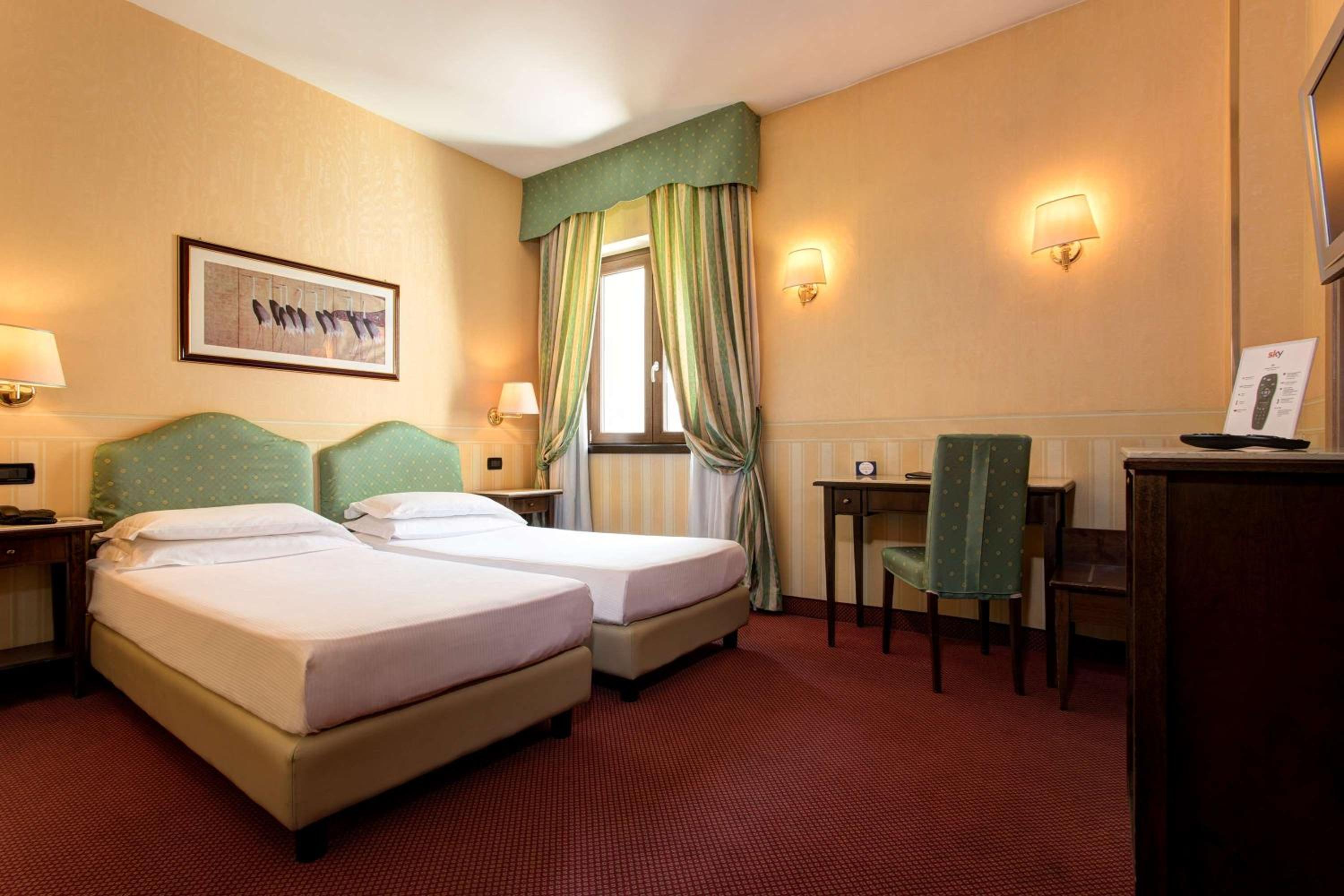 Classic Twin Room - Photo 1