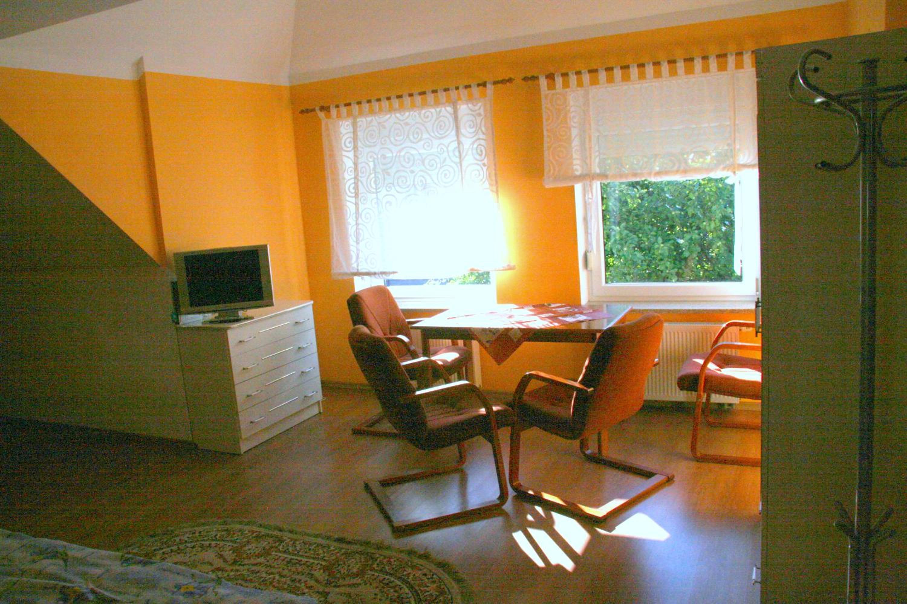 Family Room photo 3