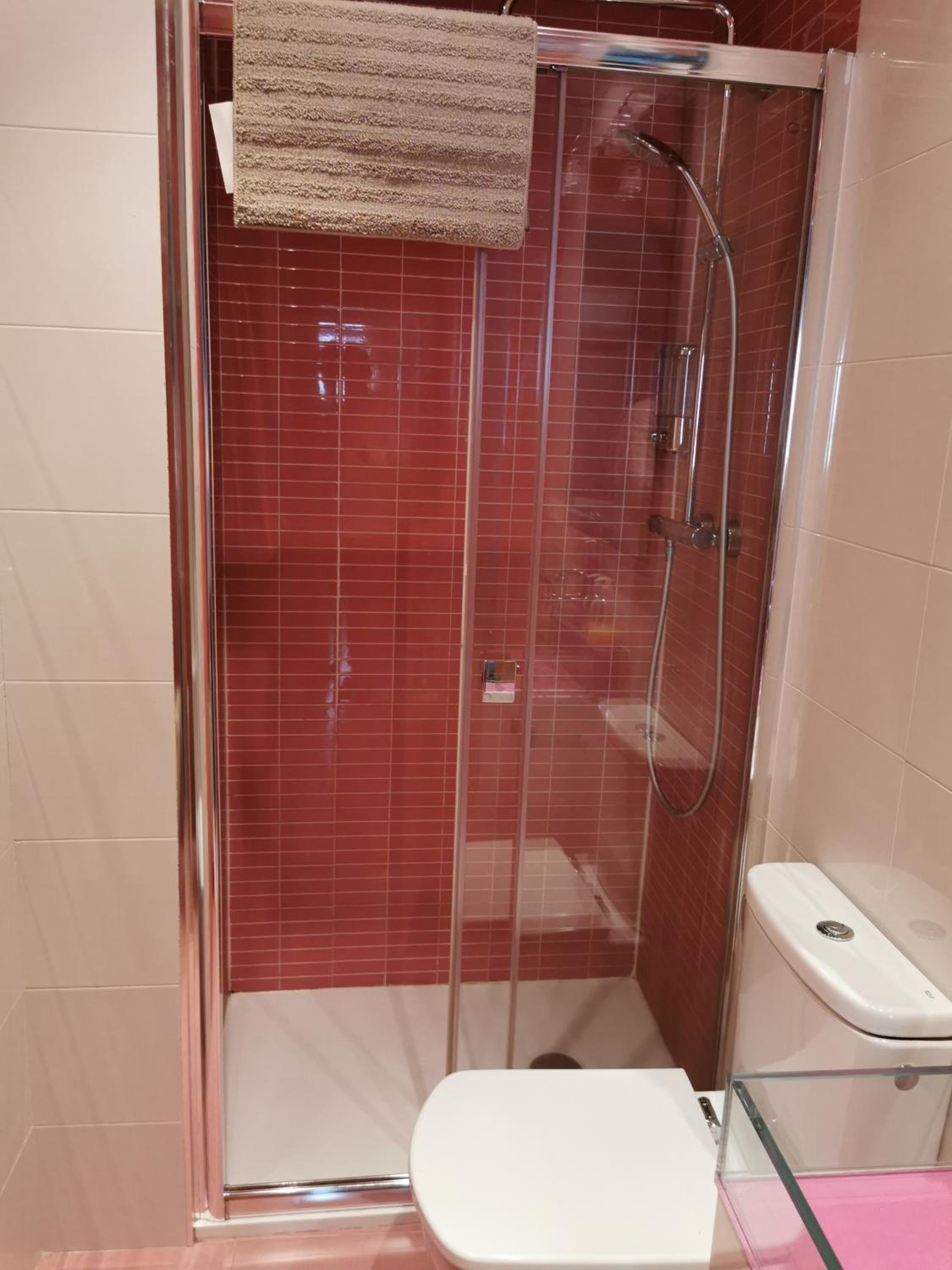 Two-Bedroom Apartment - Photo 22
