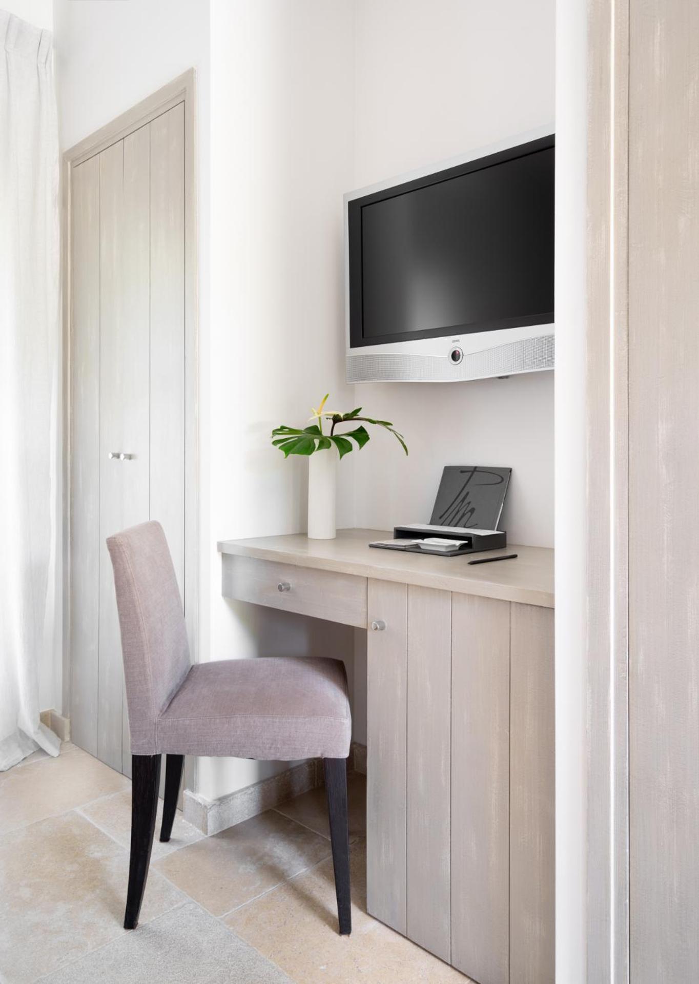 Standard Double or Twin Room photo 1