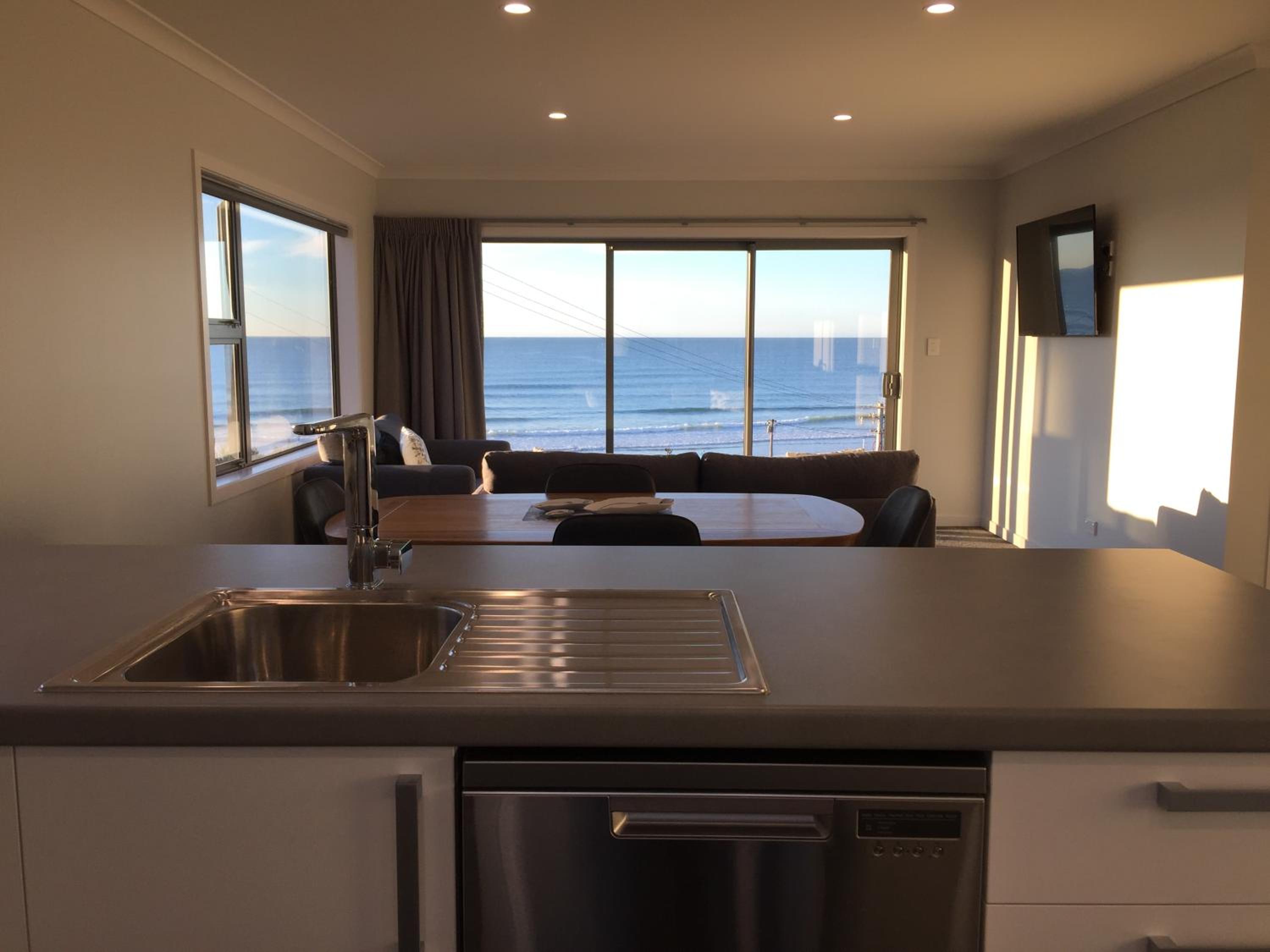 Apartment with Sea View - Photo 2