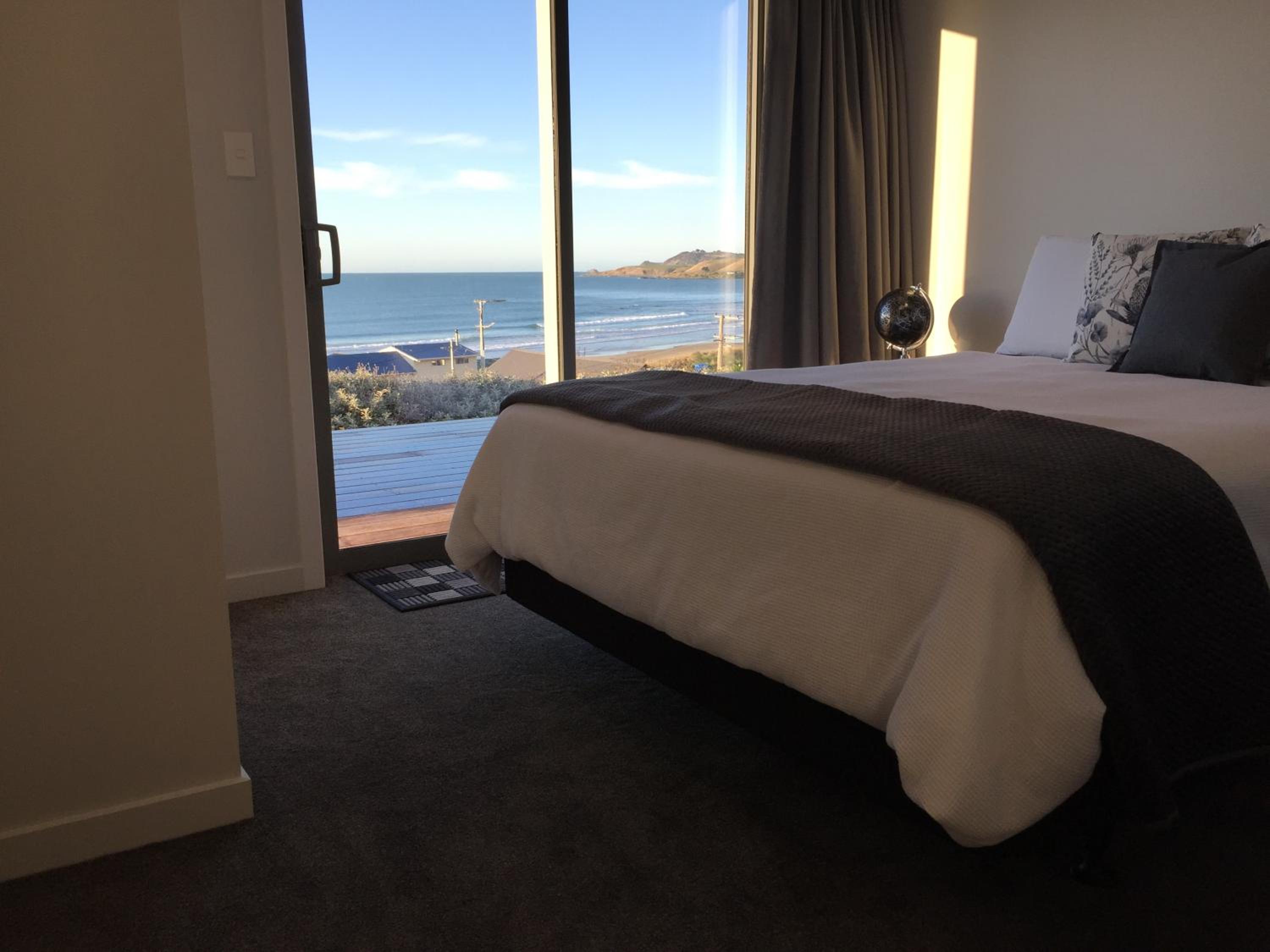 Apartment with Sea View - Photo 4