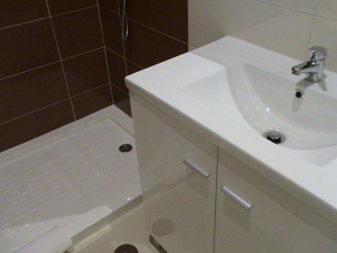 Twin Room - Photo 7