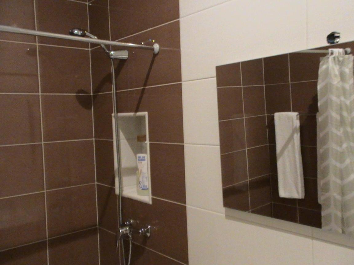 Twin Room - Photo 8