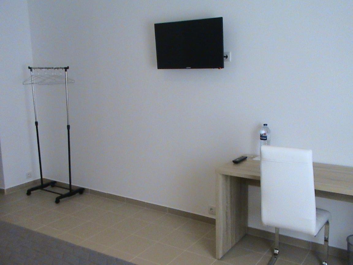 Double Room - Photo 13
