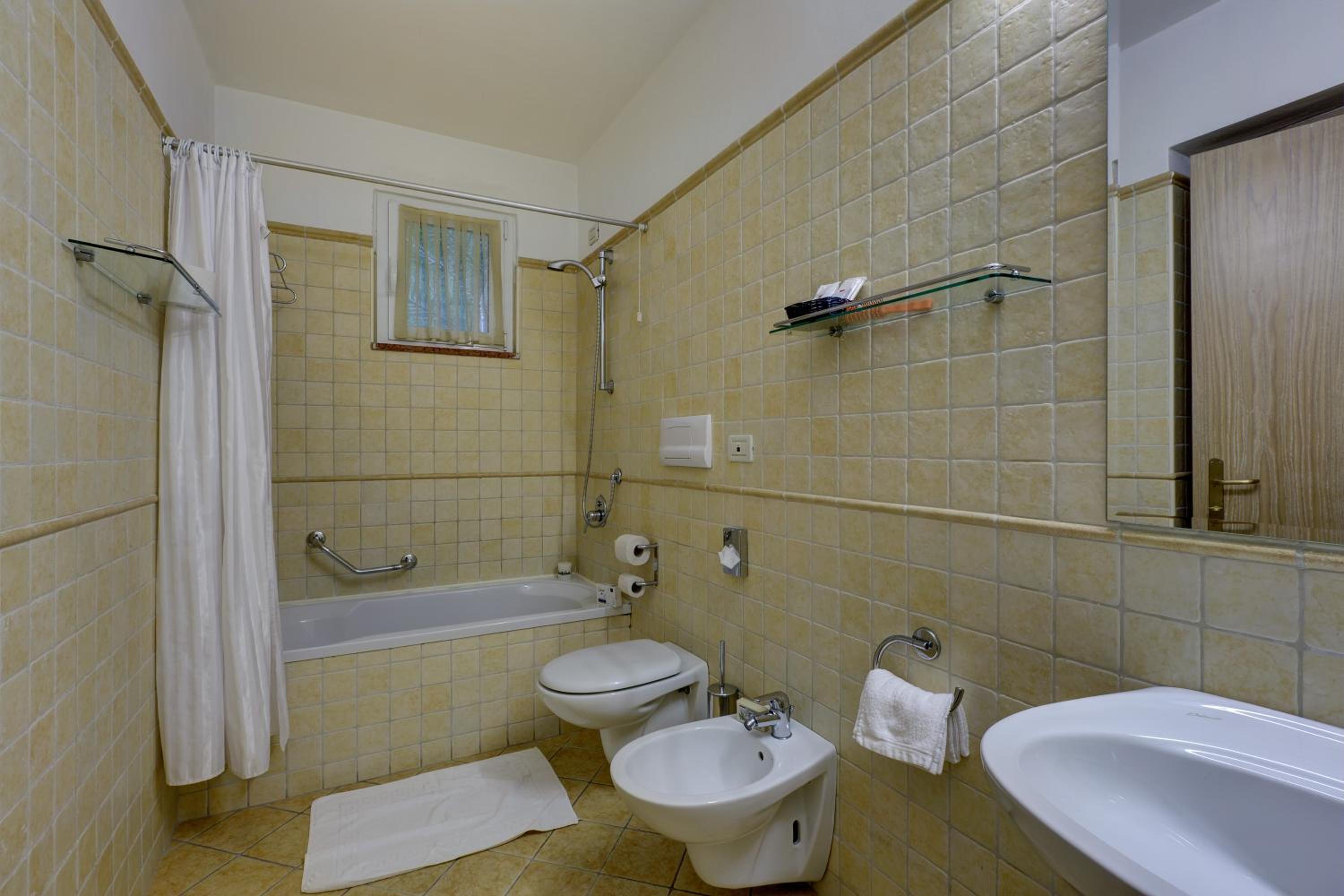 Superior Plus Double or Twin Room - Photo 2