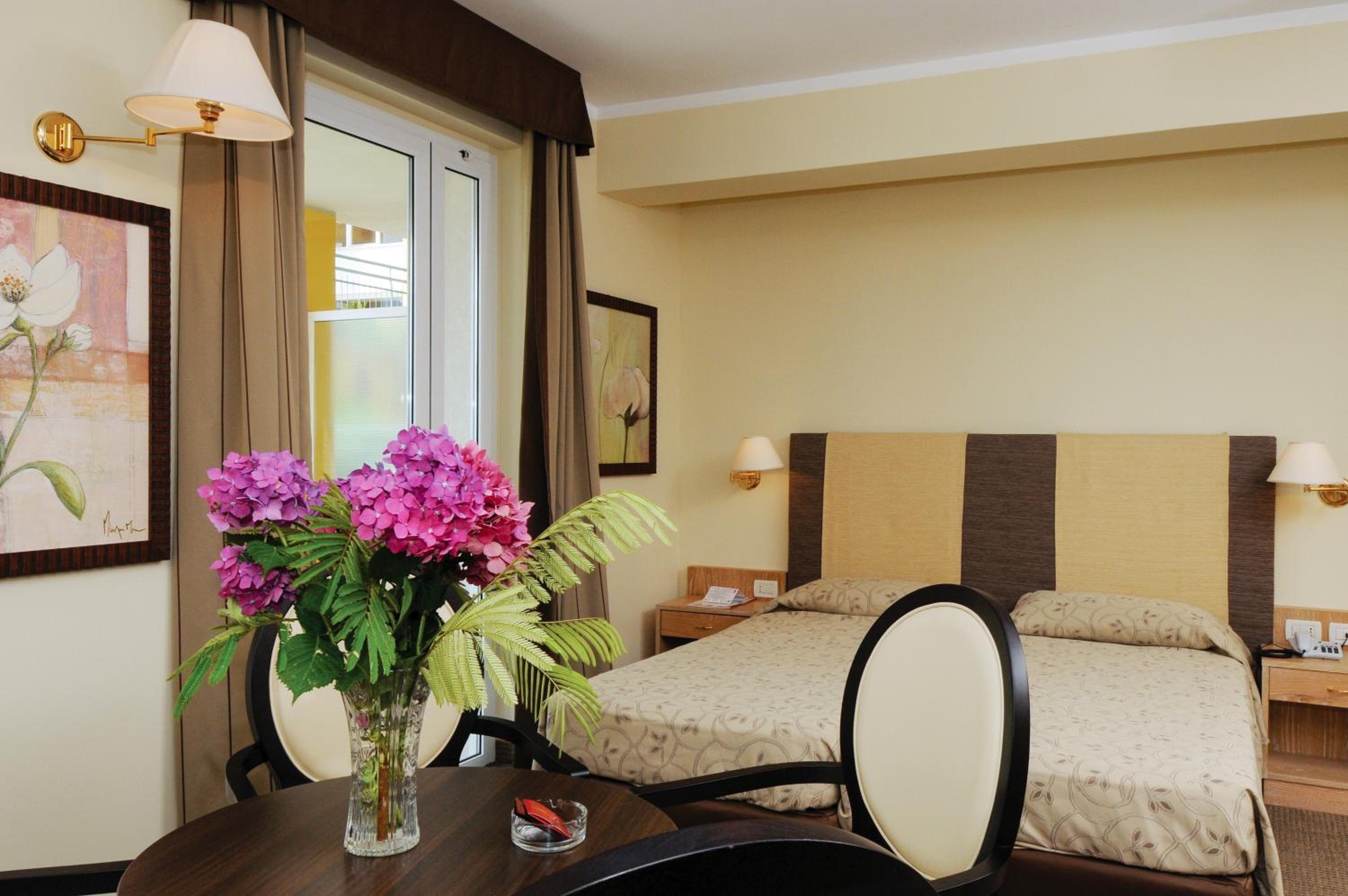 Superior Plus Double or Twin Room - Photo 8