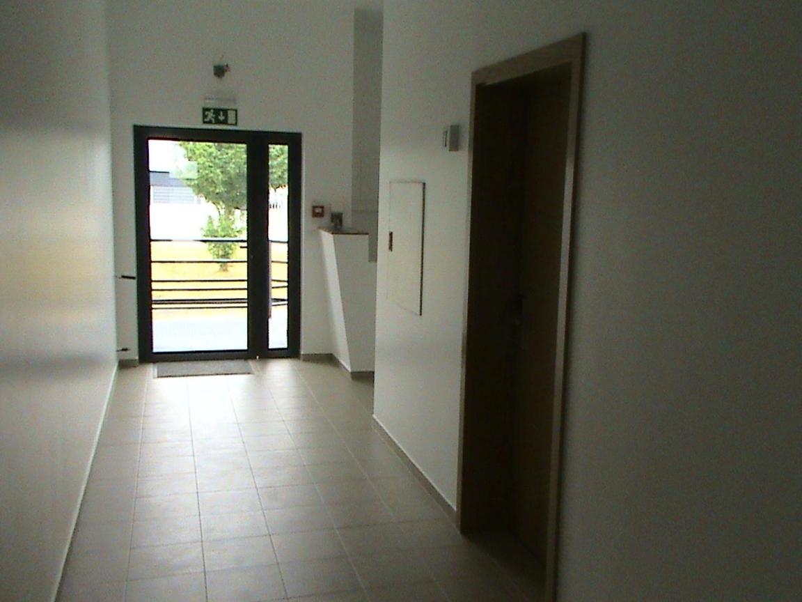 Twin Room - Photo 12