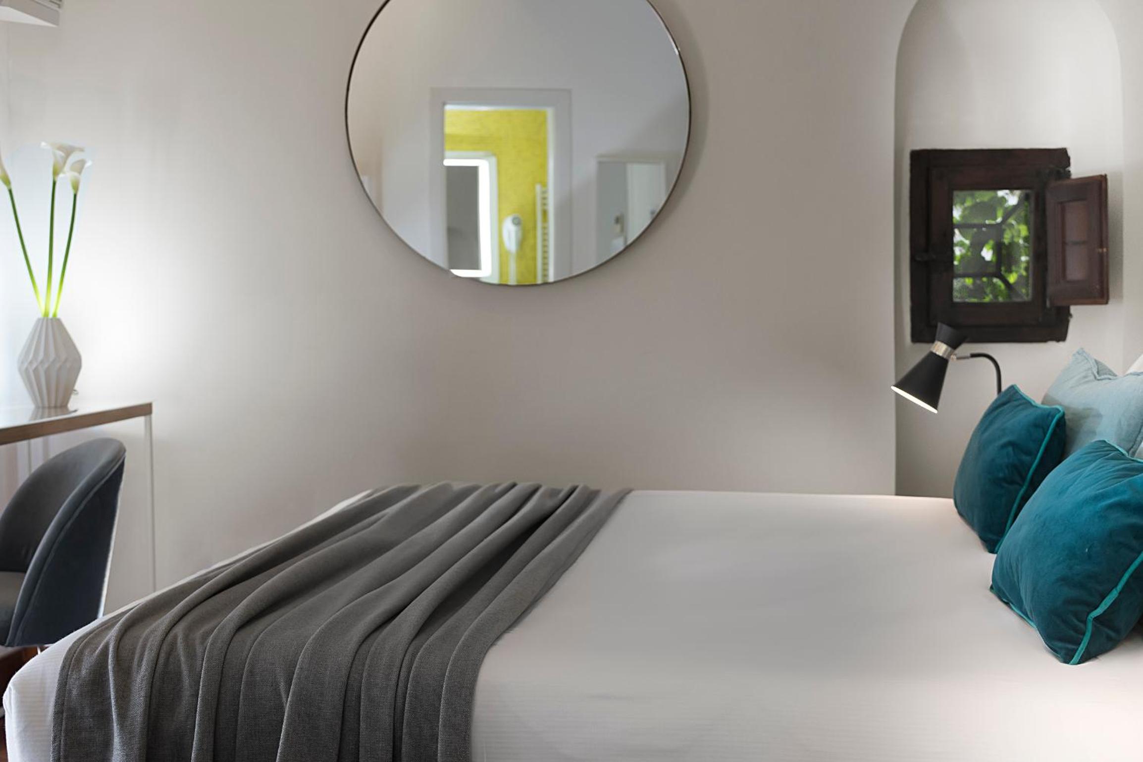 Standard Double or Twin Room photo 2