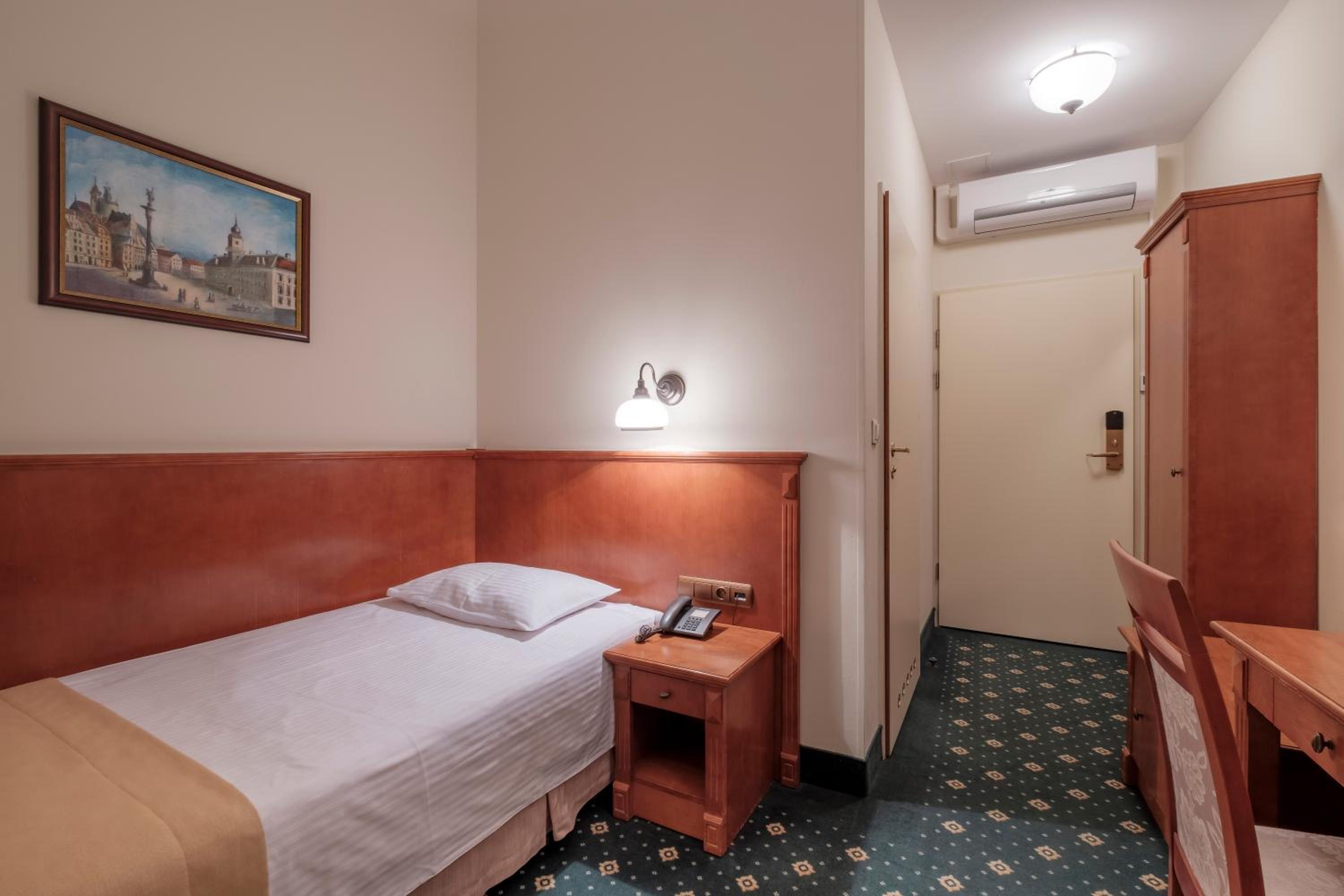 Single Room