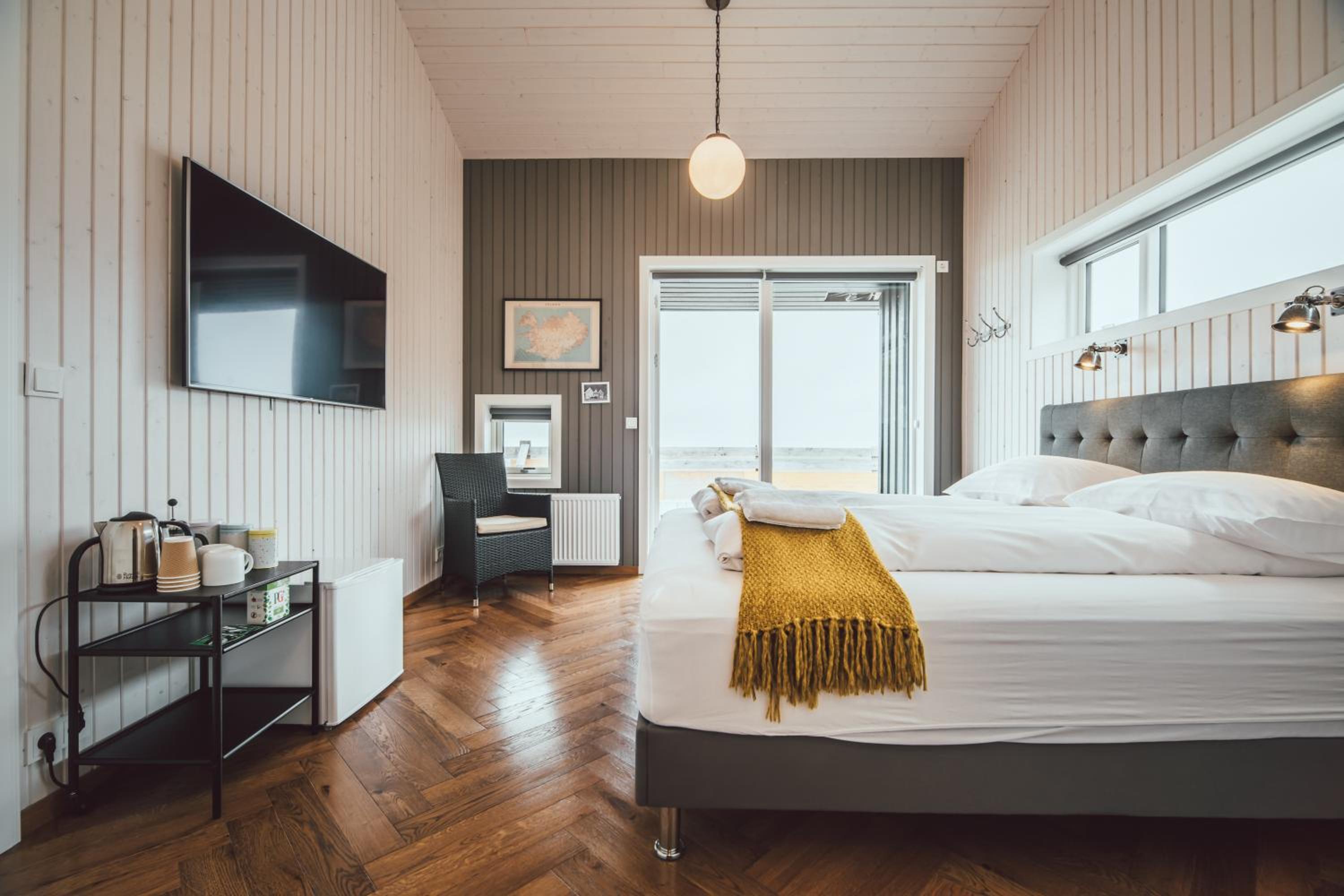 Double or Twin Room with Private Bathroom - Photo 2