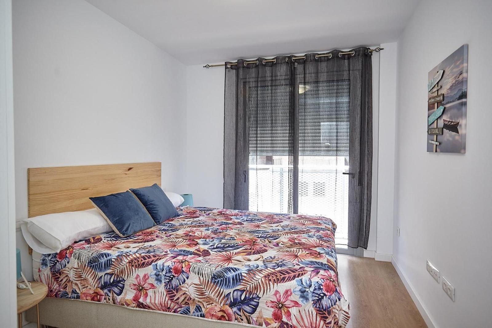 Three-Bedroom Apartment - Photo 11