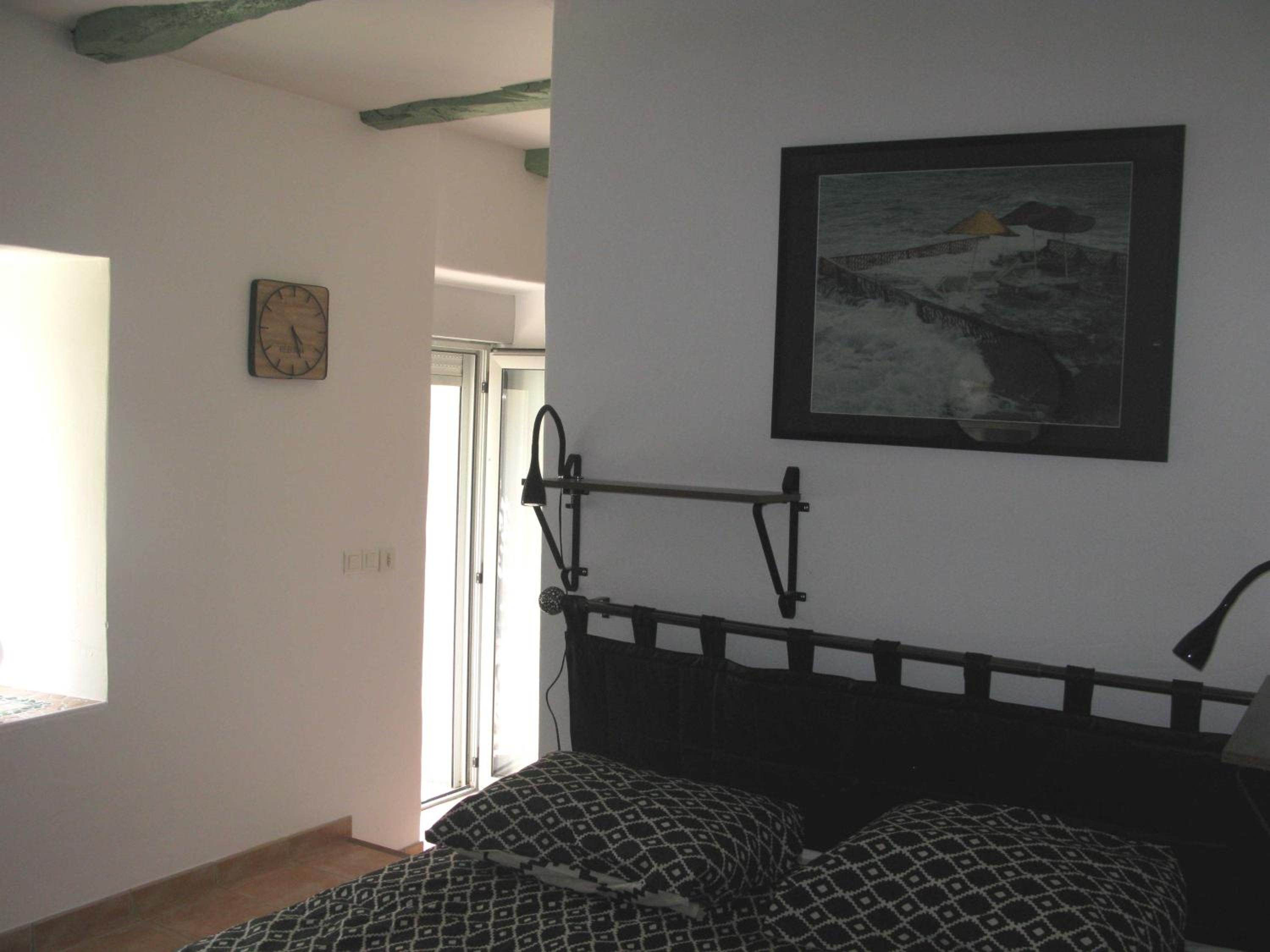Double or Twin Room - Photo 9