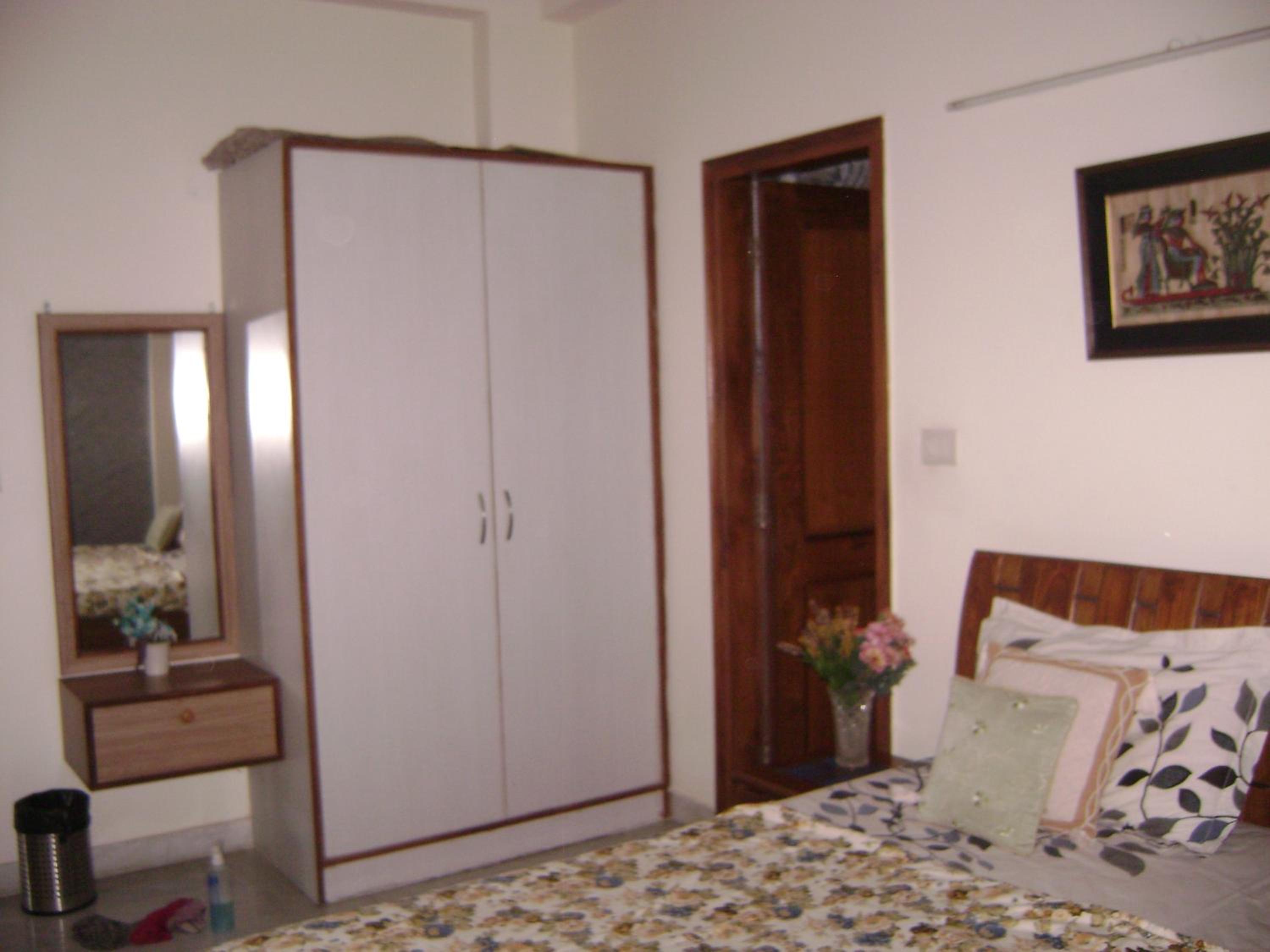 Standard Double Room with Bath - Photo 1
