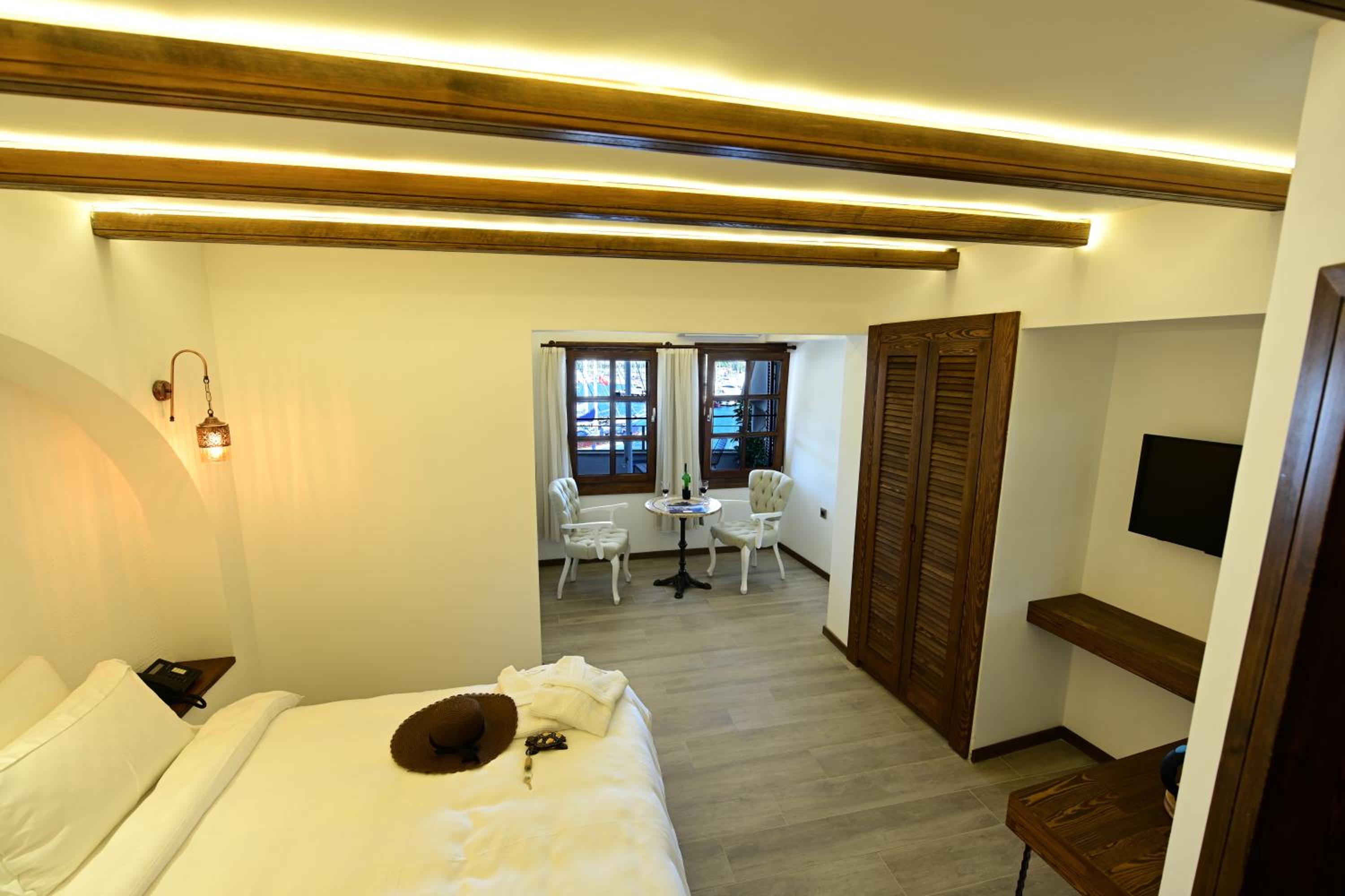 Double Room with Sea View photo 3
