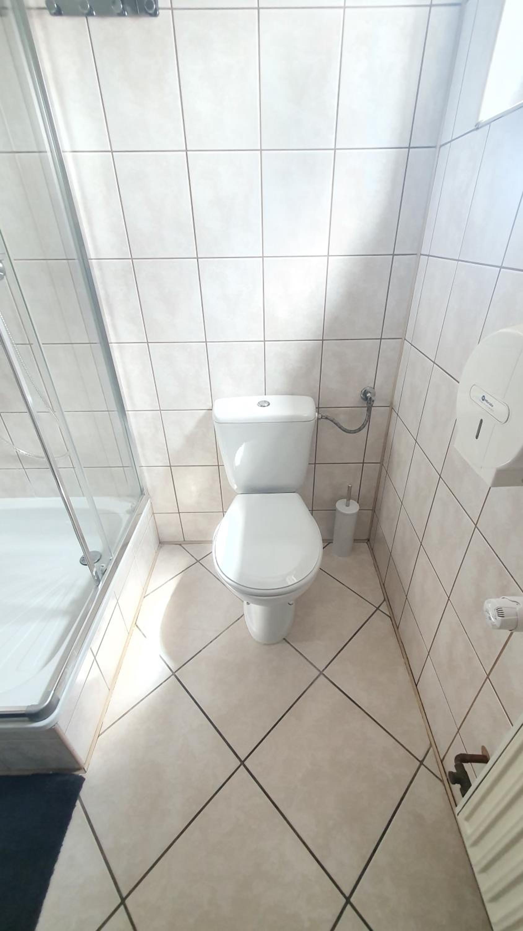 Double Room with Shared Bathroom photo 1