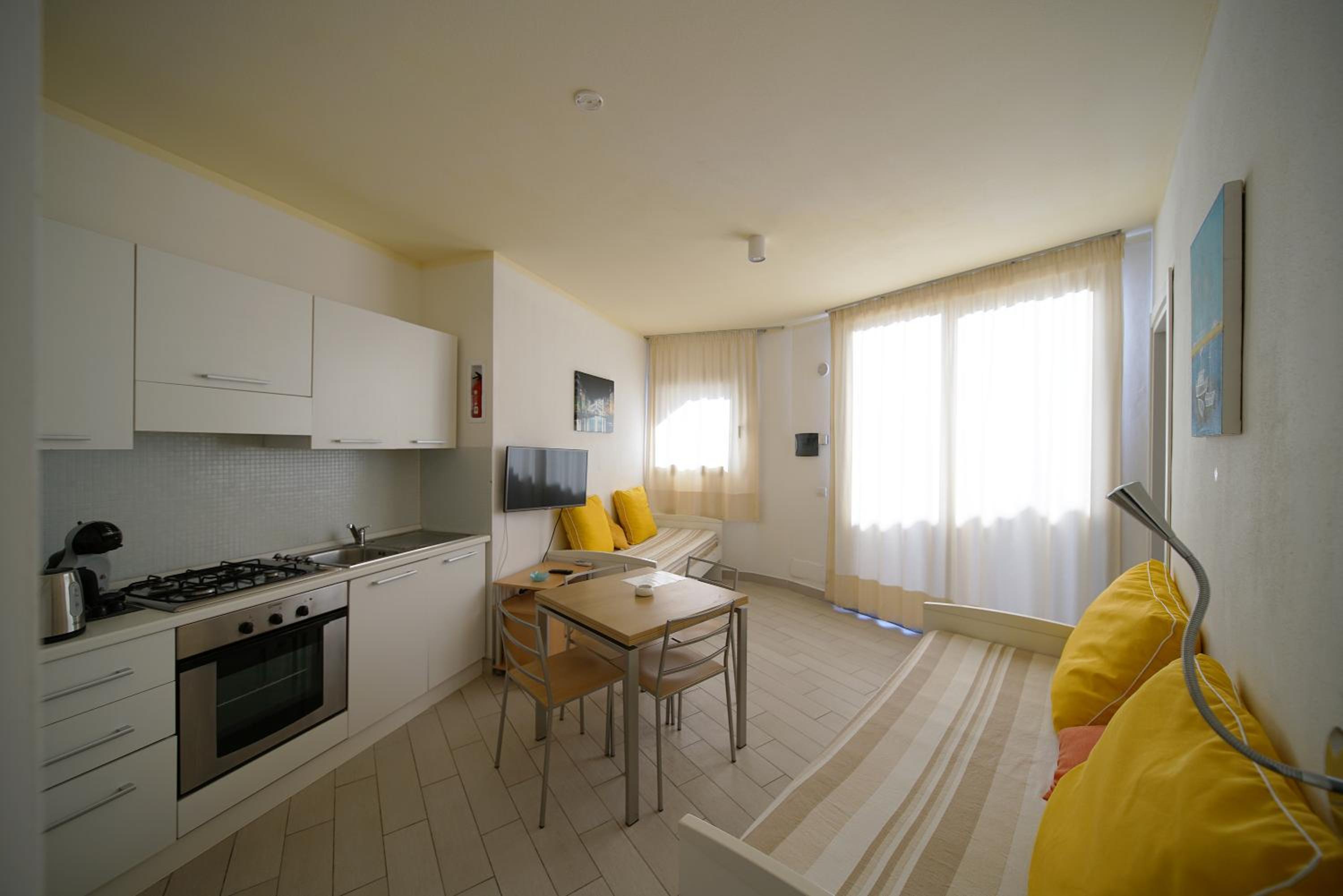 Two-Bedroom House photo 3