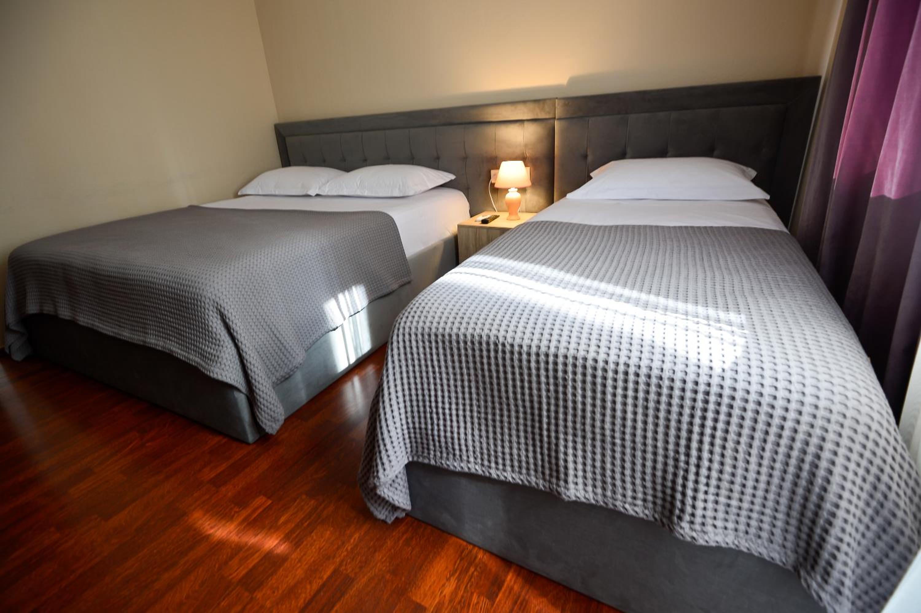 Comfort Triple Room with Shower